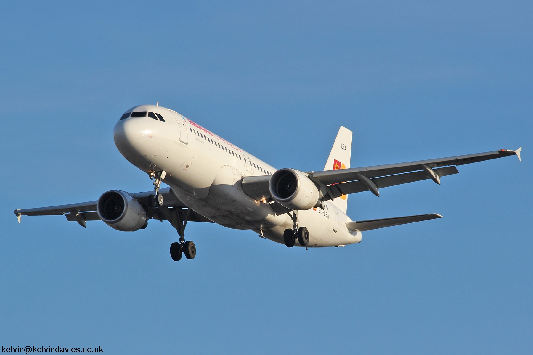 Iberia Express A320 EC-LEA