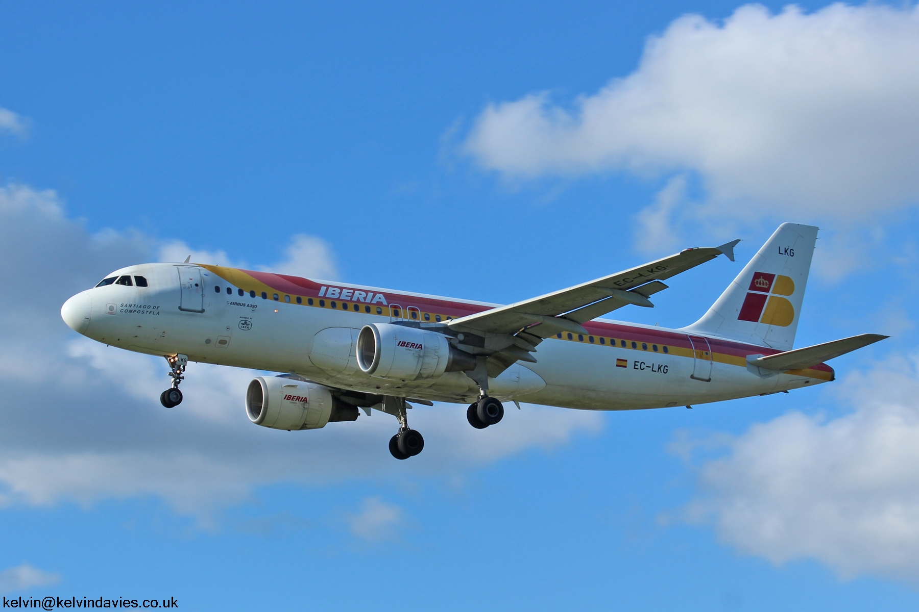 Iberia A320 EC-LKG