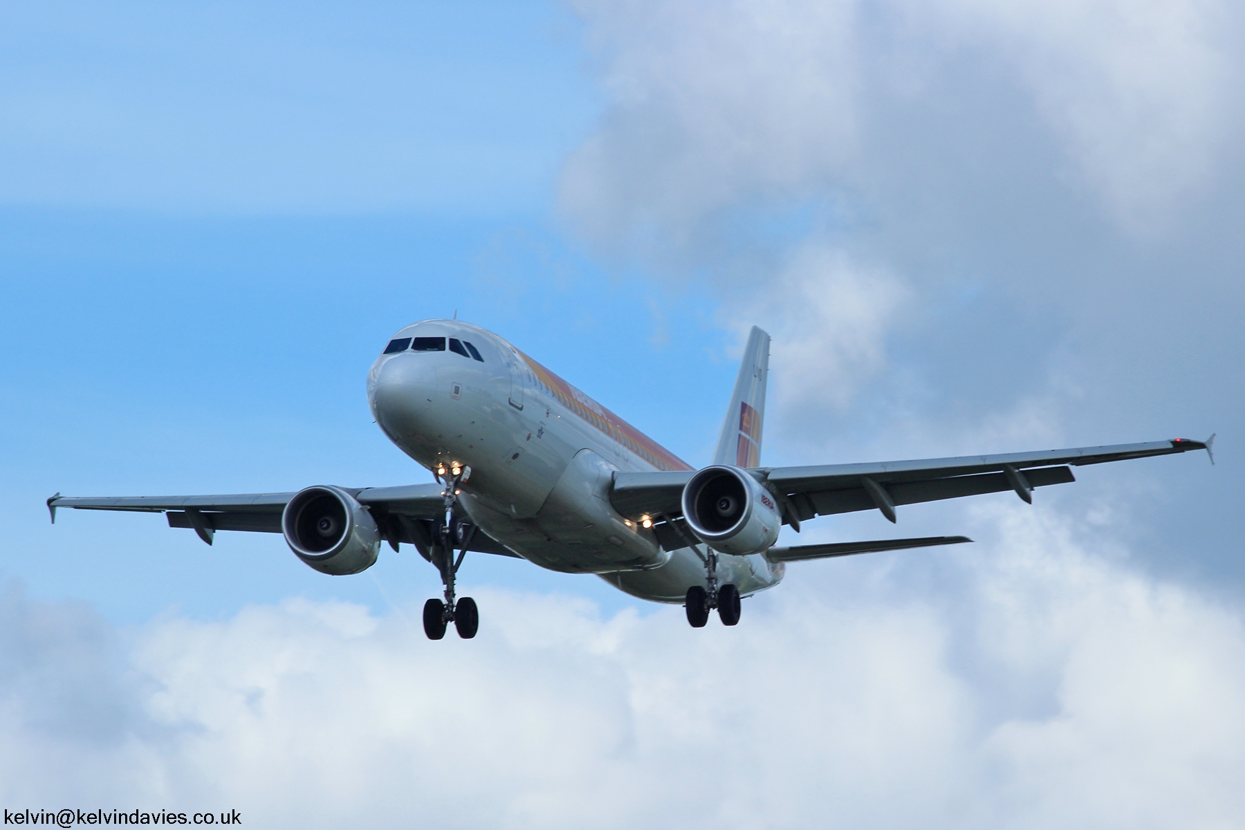 Iberia A320 EC-LVD