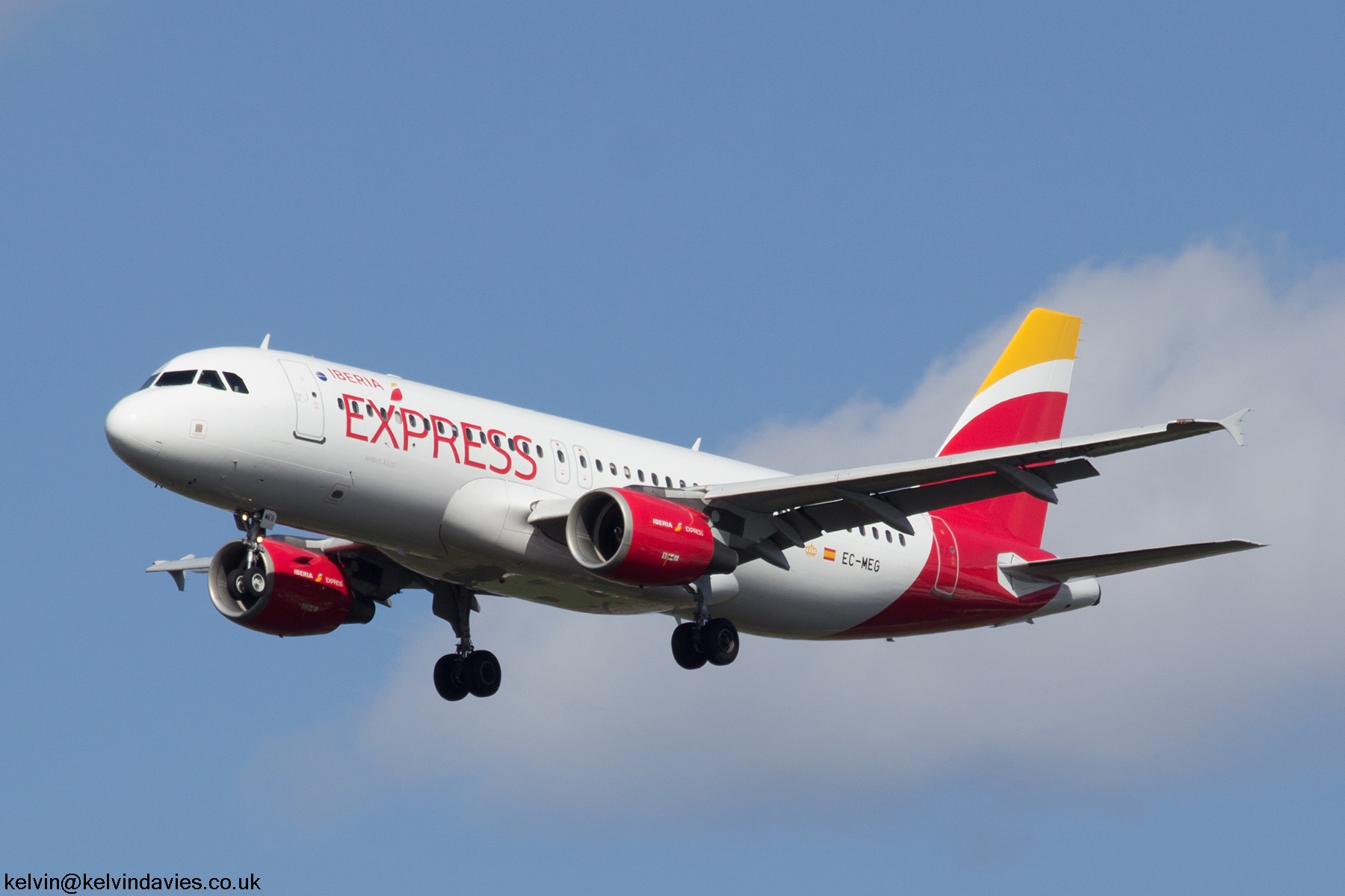 Iberia A320 EC-MEG