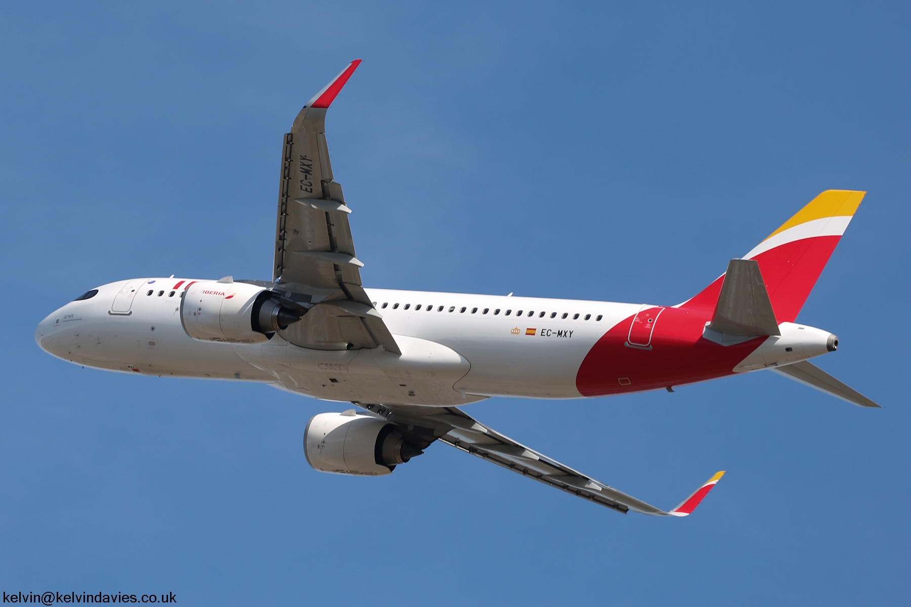 Iberia A320 (NEO) EC-MXY
