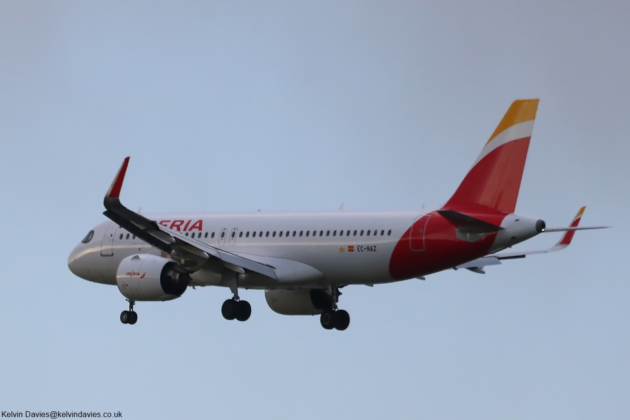 Iberia A320NEO EC-NAZ