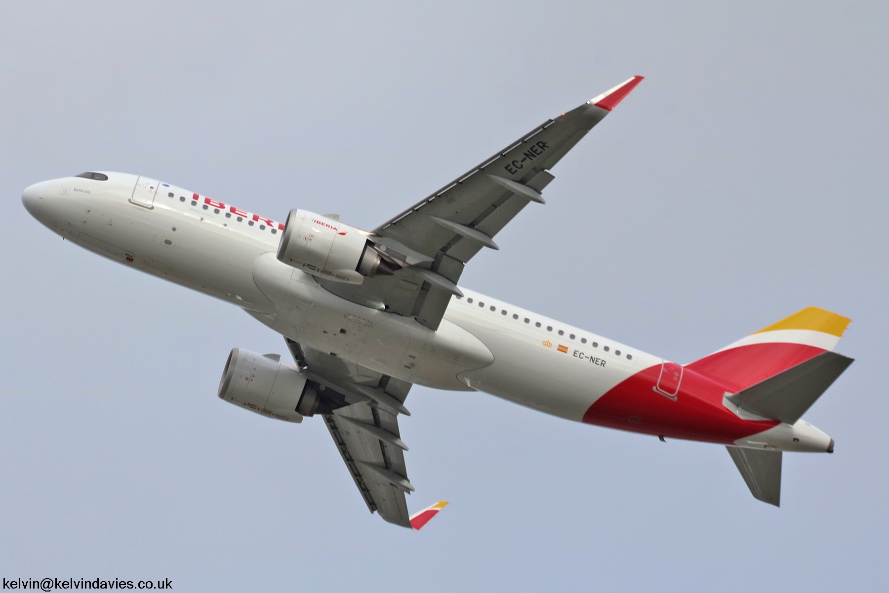 Iberia A320 EC-NER