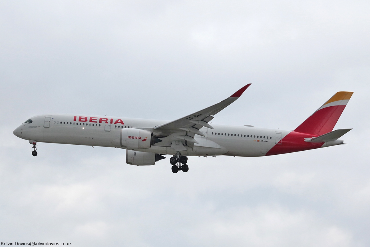 Iberia A350 EC-OAY