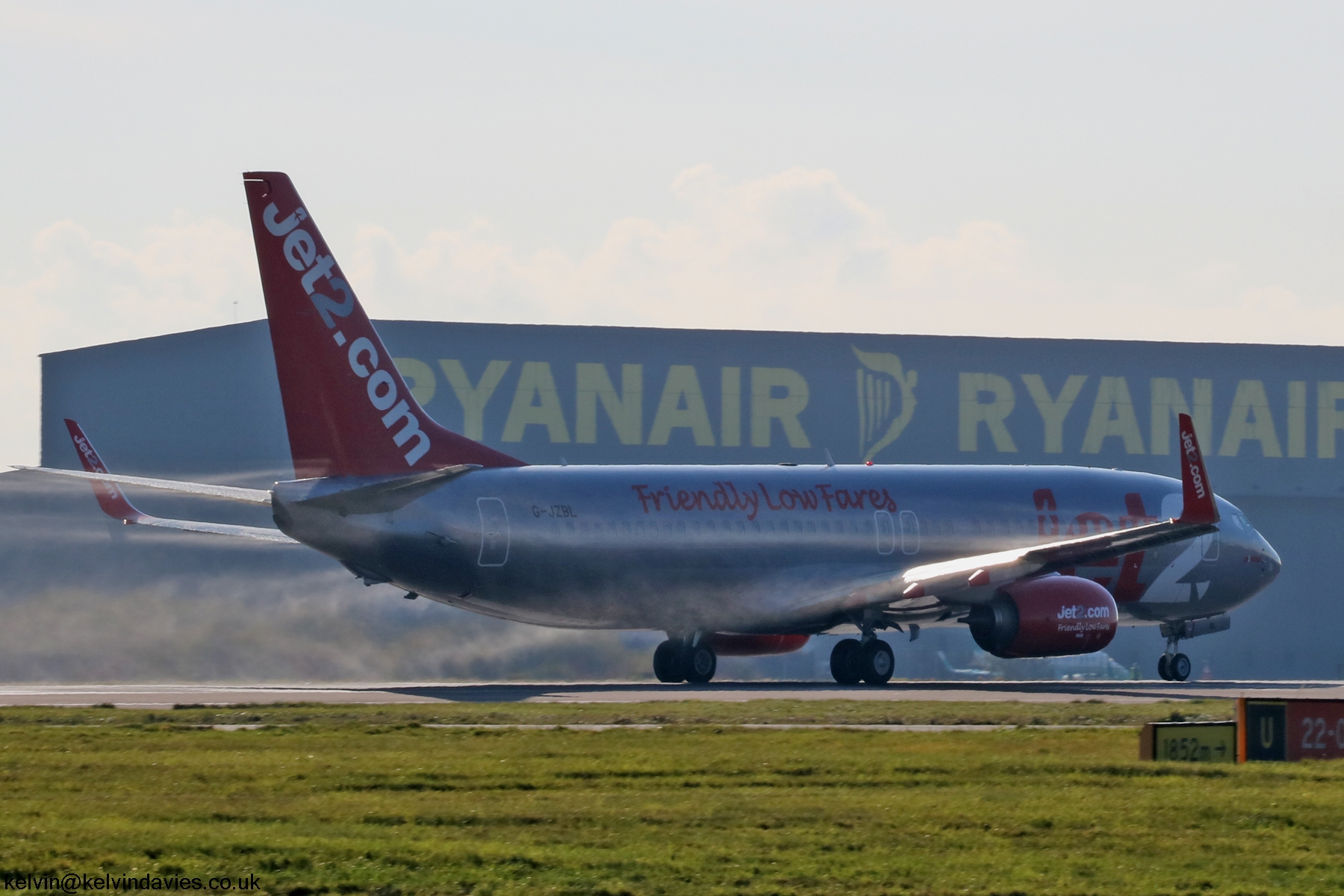 Jet2 737NG G-JZBL