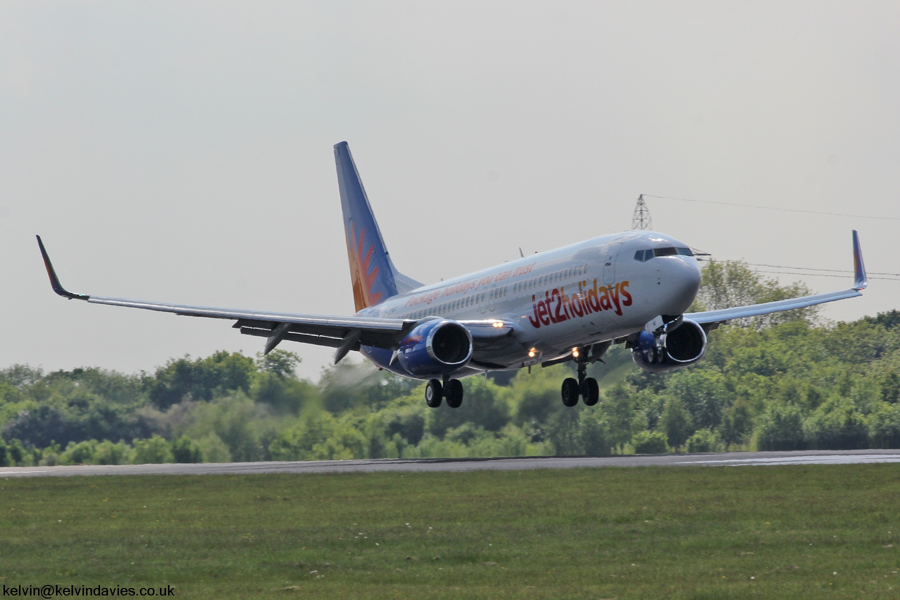 Jet2 737NG G-JZHF