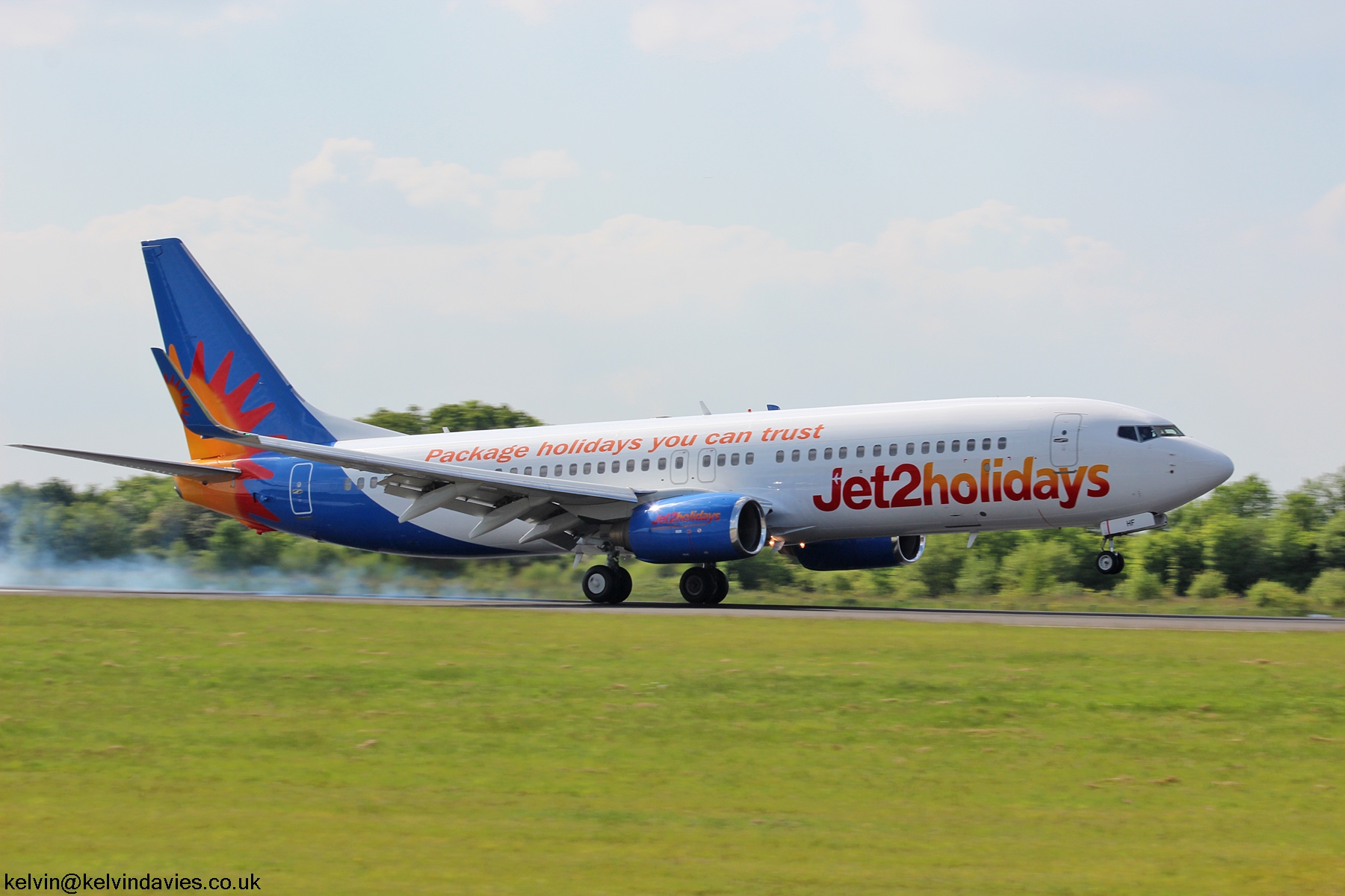 Jet2 737NG G-JZHF