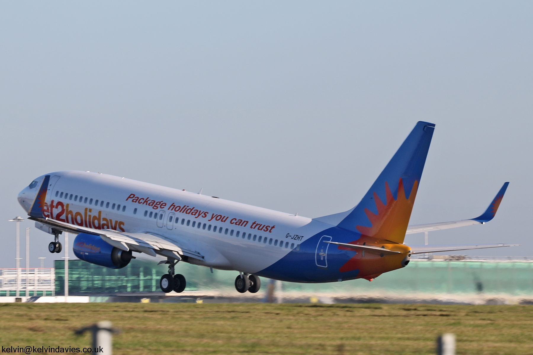 Jet2 737NG G-JZHT