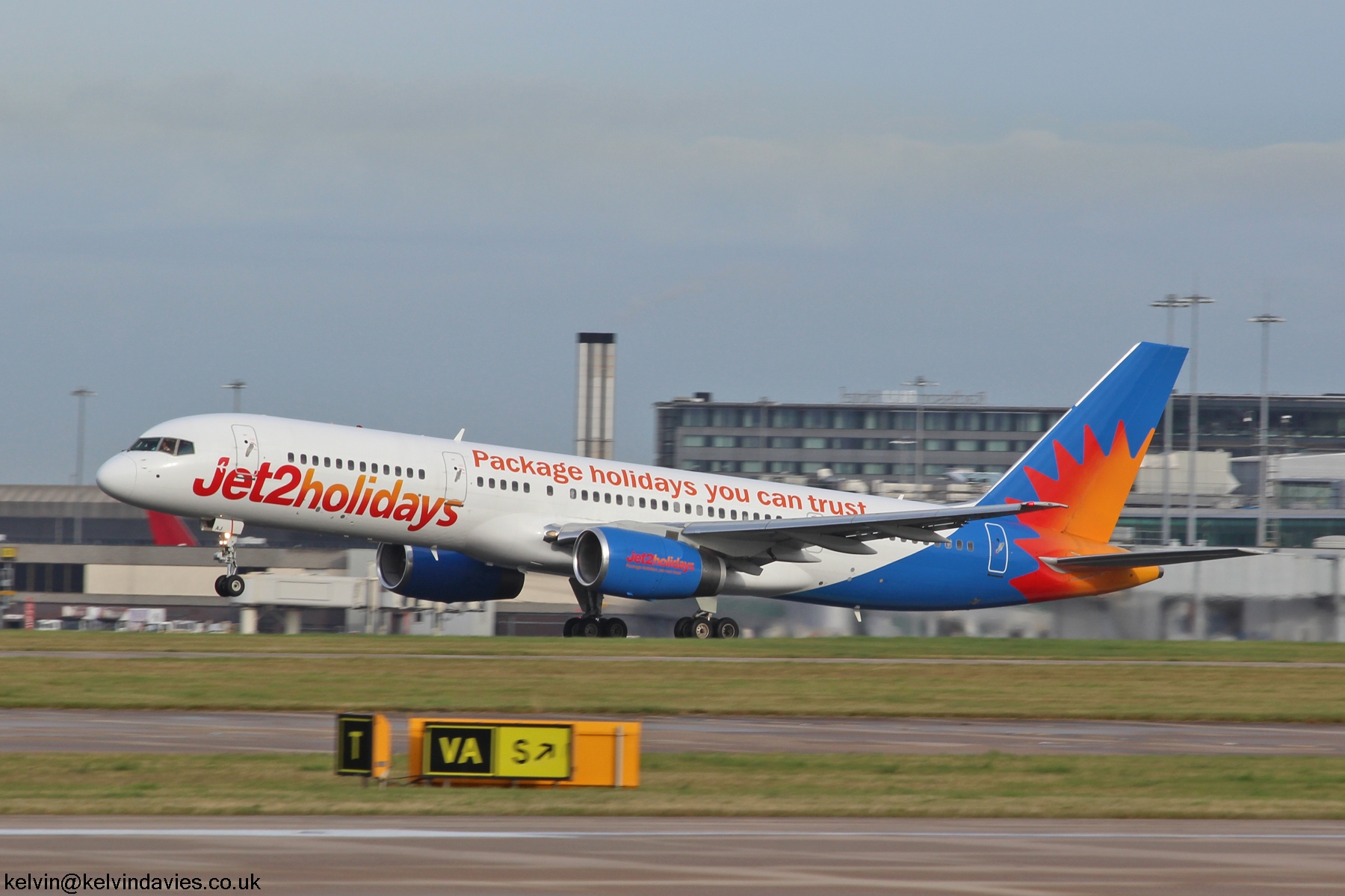 Jet2 757 G-LSAJ