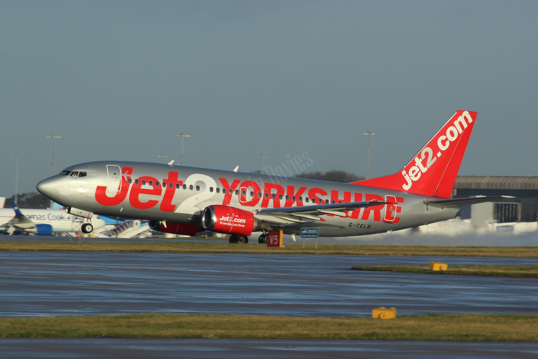 Jet2 B737 G-CELB