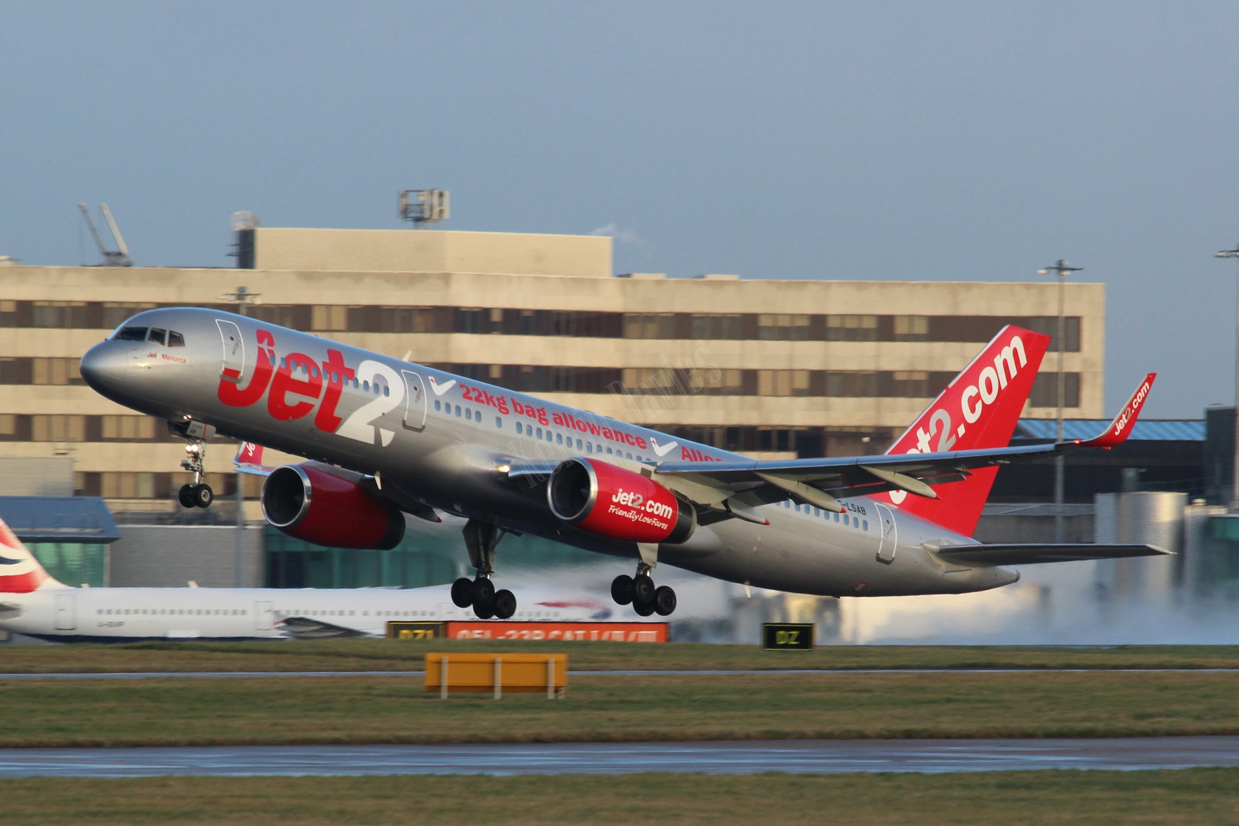 Jet2 B757 G-LSAB
