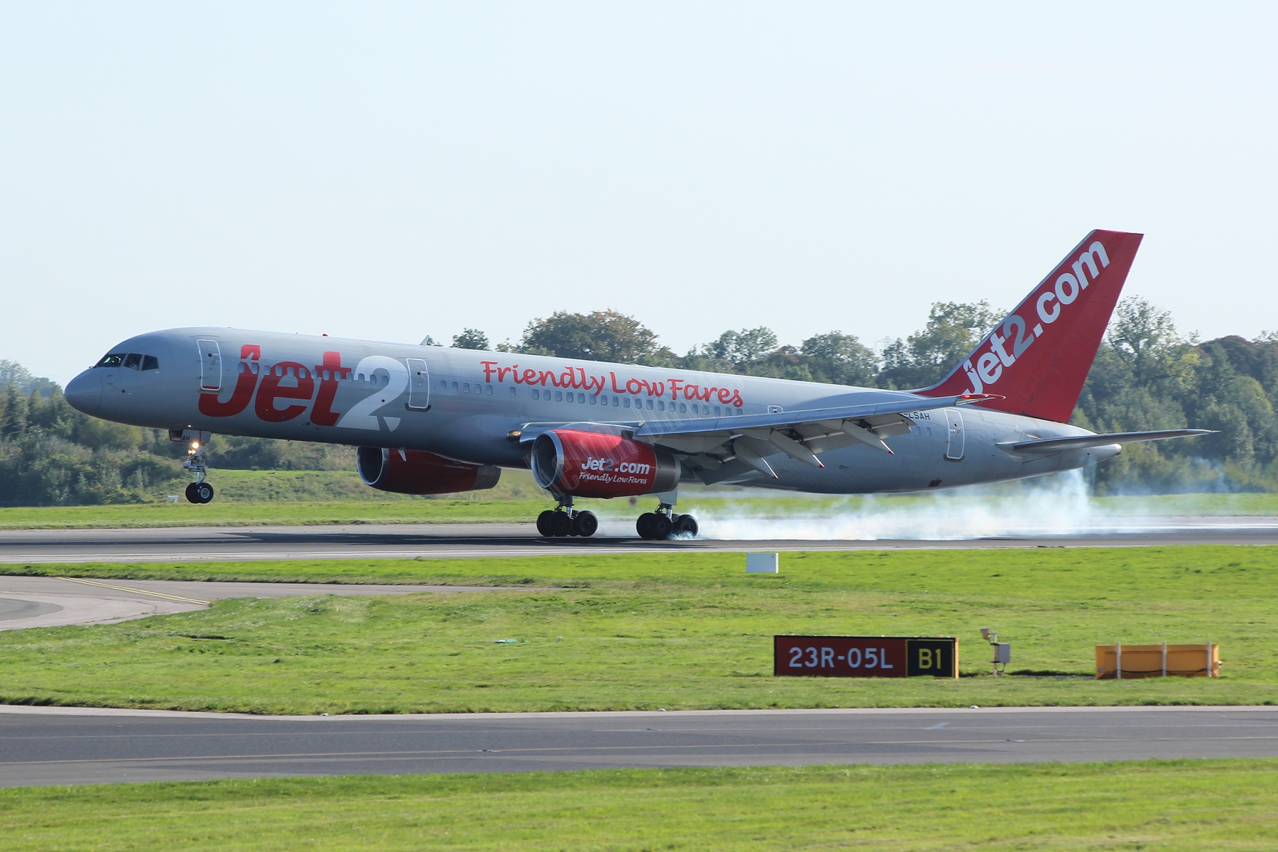 Jet2 B757 G-LSAH
