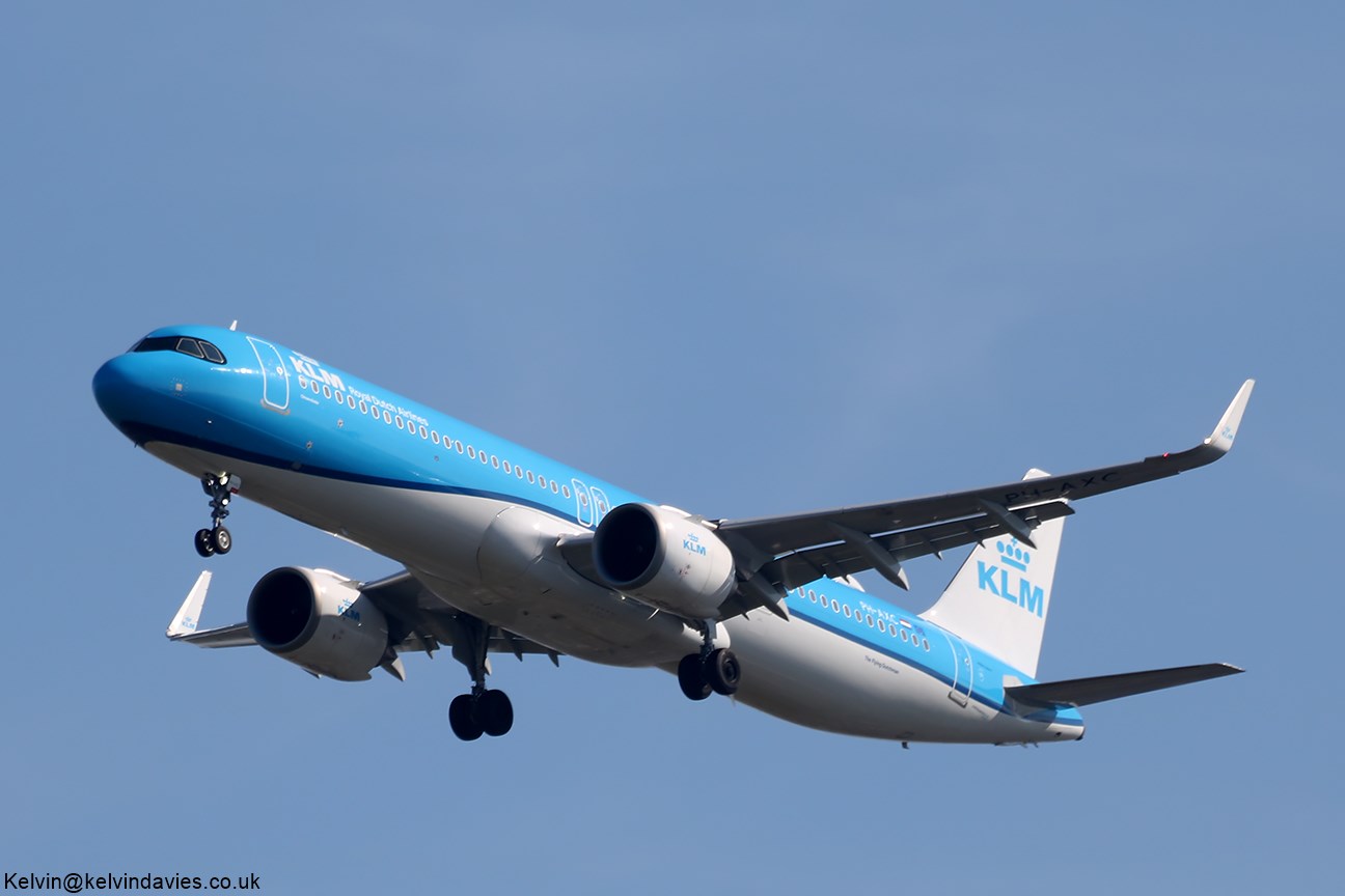 KLM A321 NEO PH-AXC