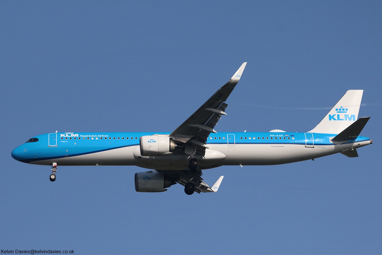 KLM A321 NEO PH-AXK