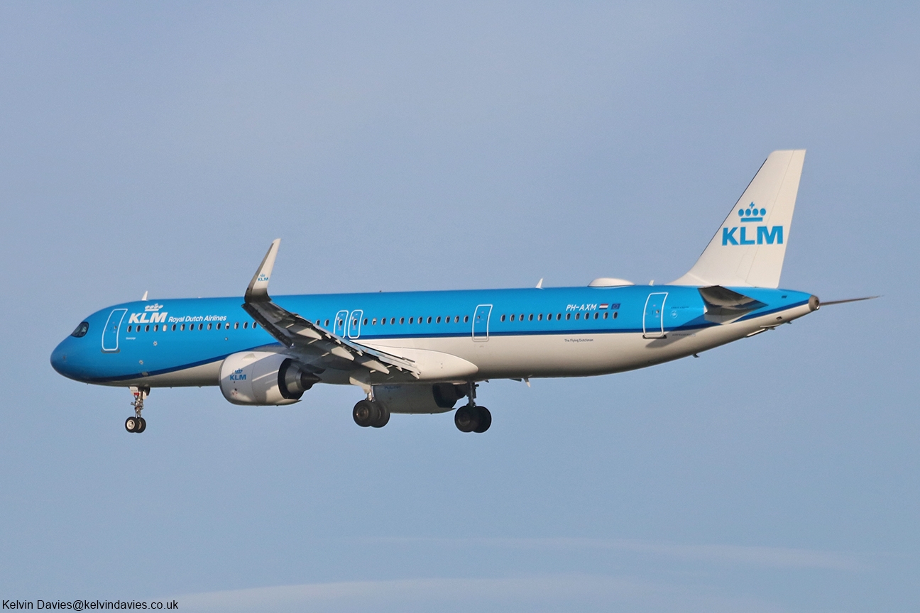KLM Royal Dutch Airlines A321NEO PH-AXM