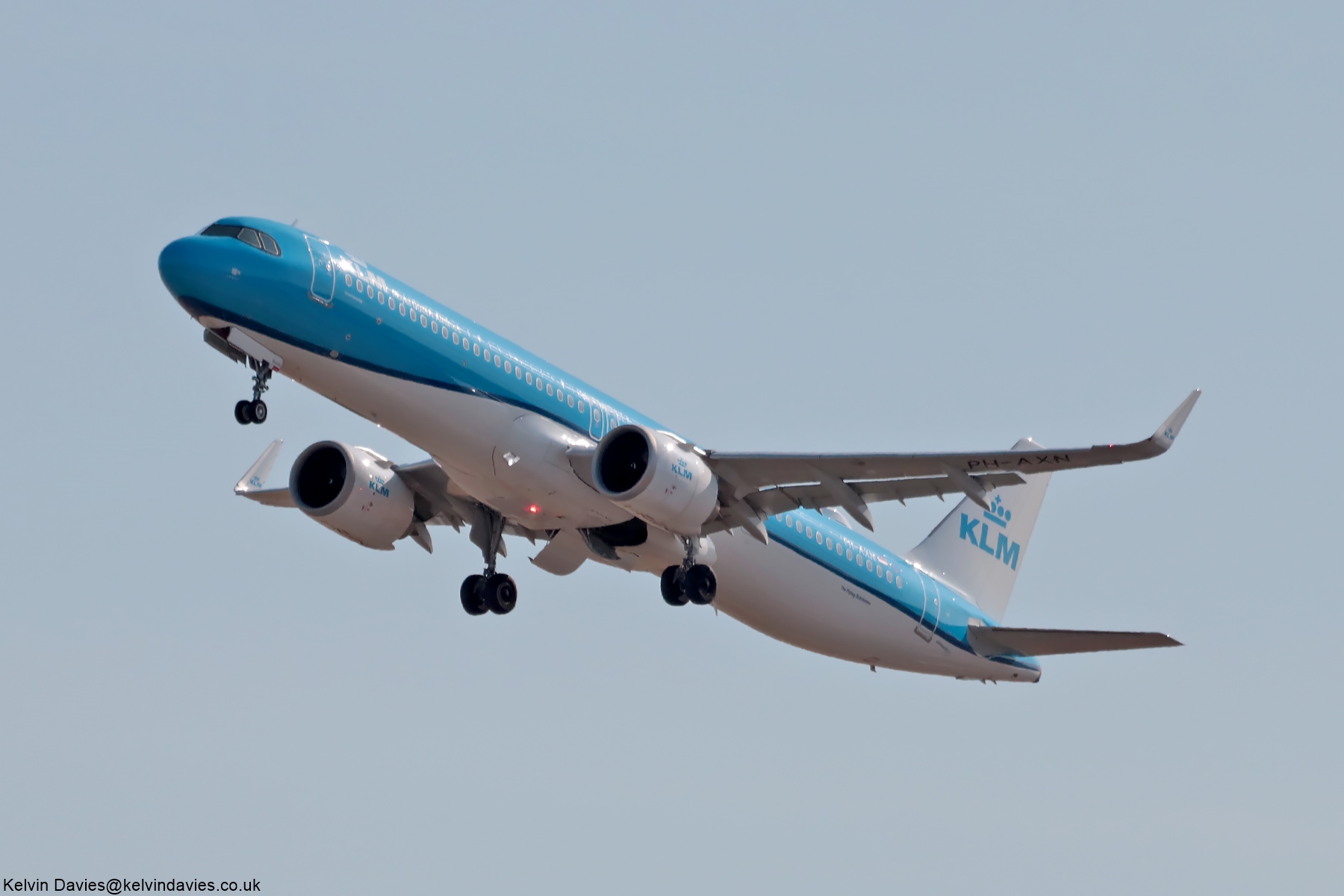 KLM A321NEO PH-AXN
