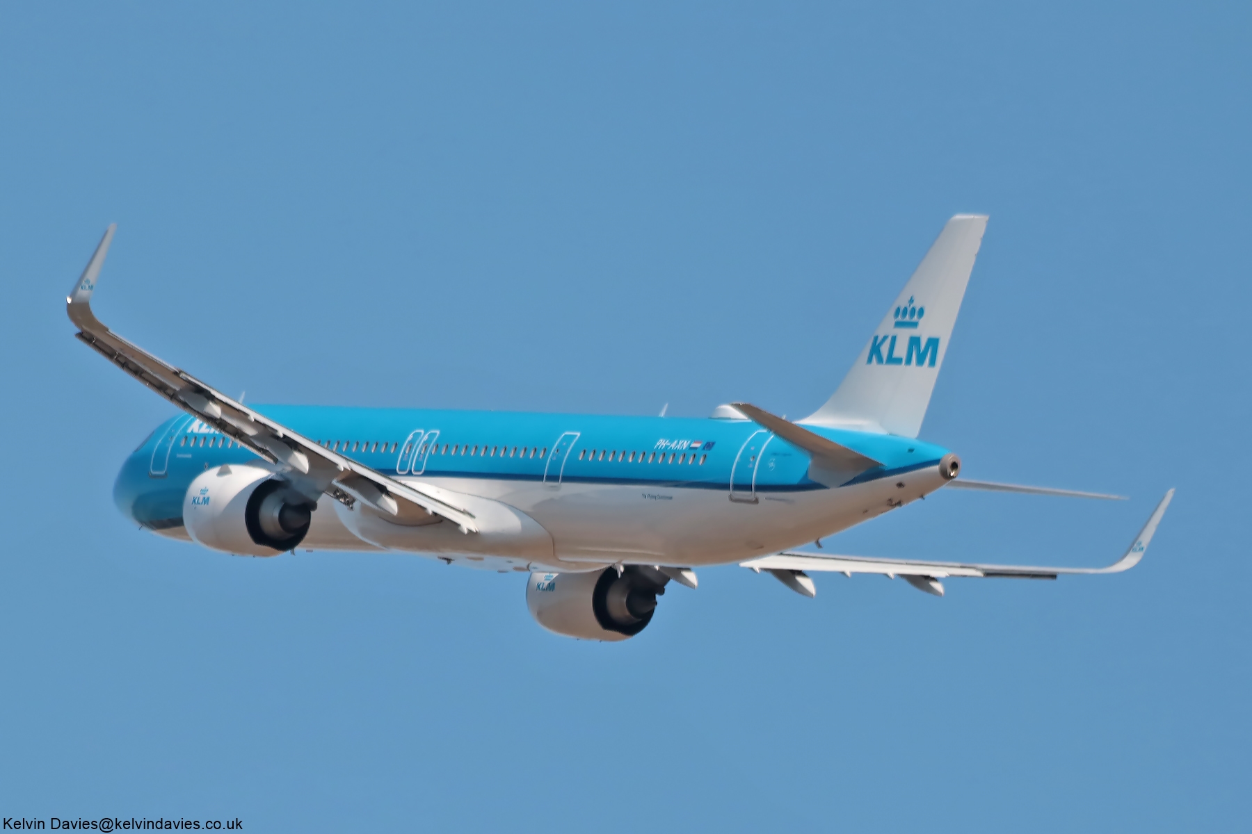 KLM A321NEO PH-AXN