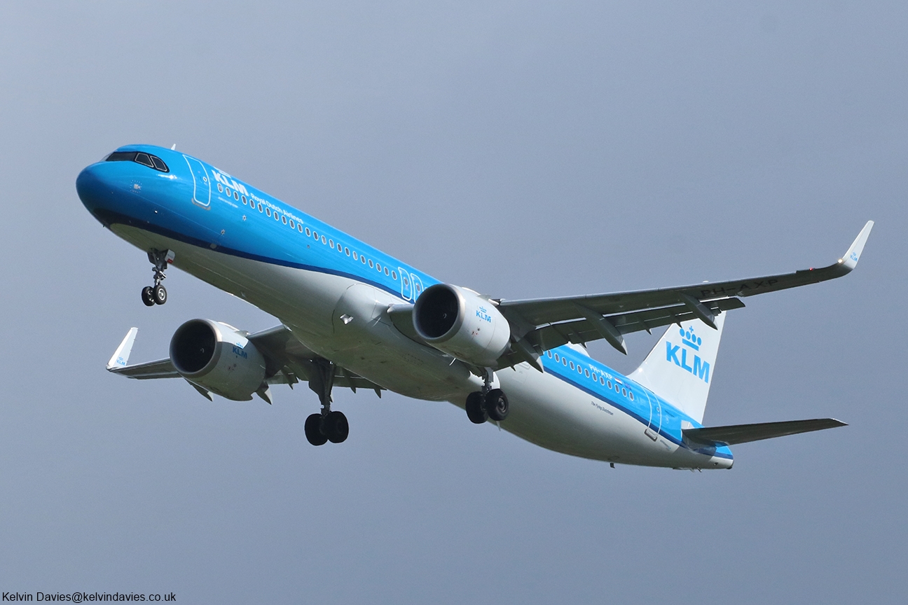 KLM A321NEO PH-AXP