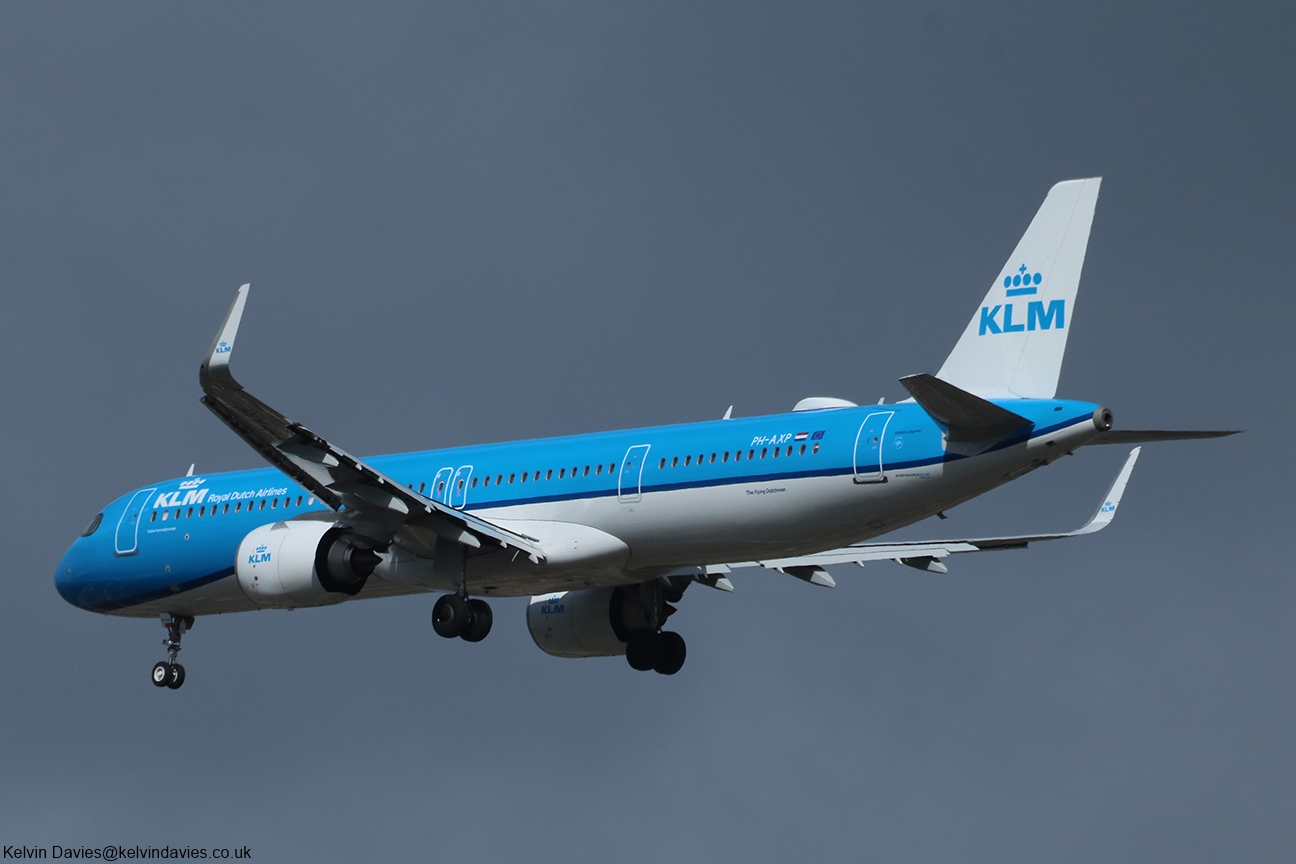 KLM A321NEO PH-AXP