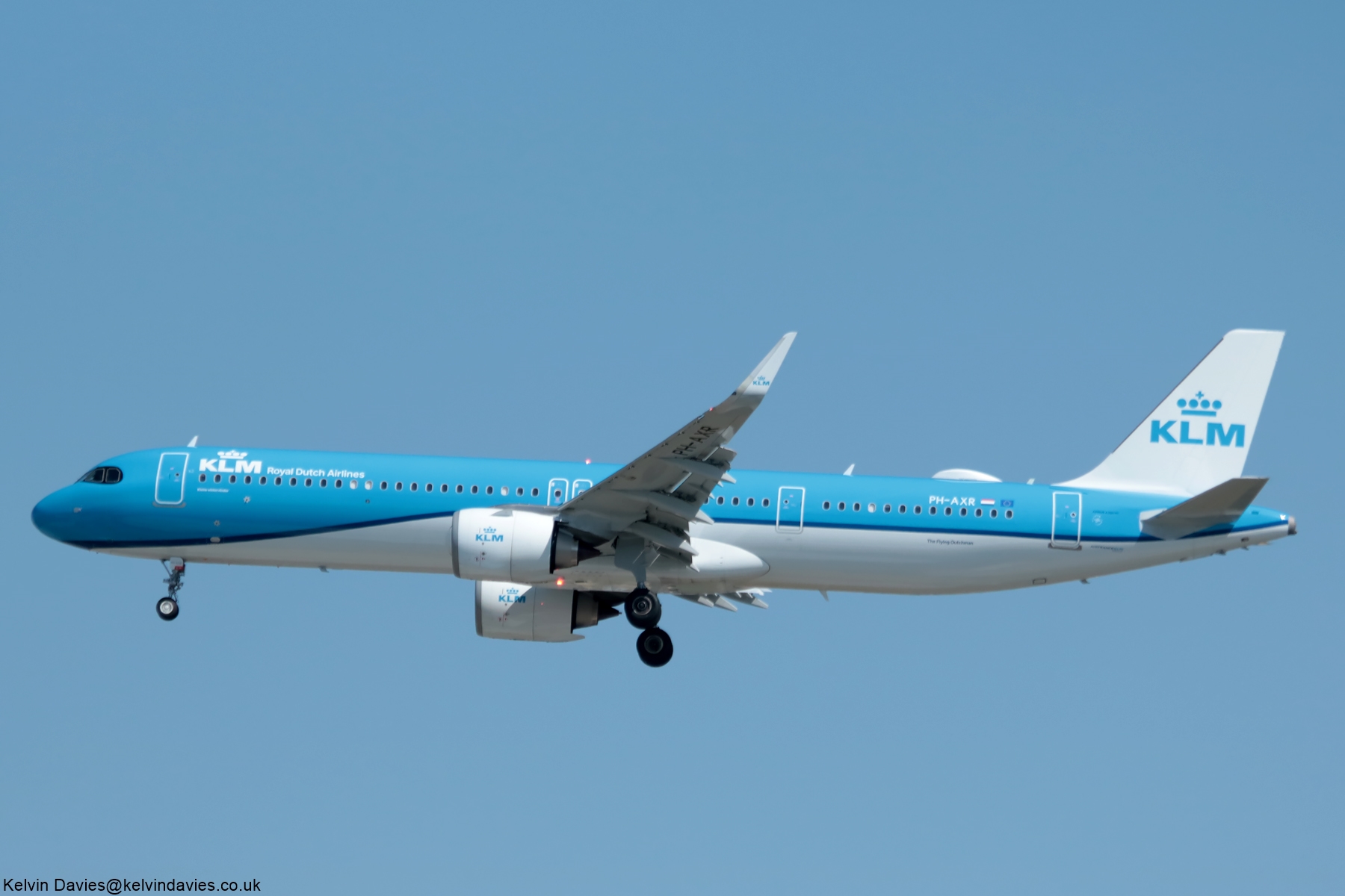 KLM A320-NEO PH-AXR