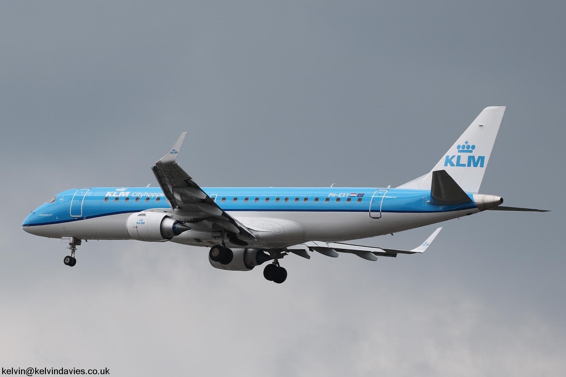 KLM cityhopper Emb 190 PH-EXY