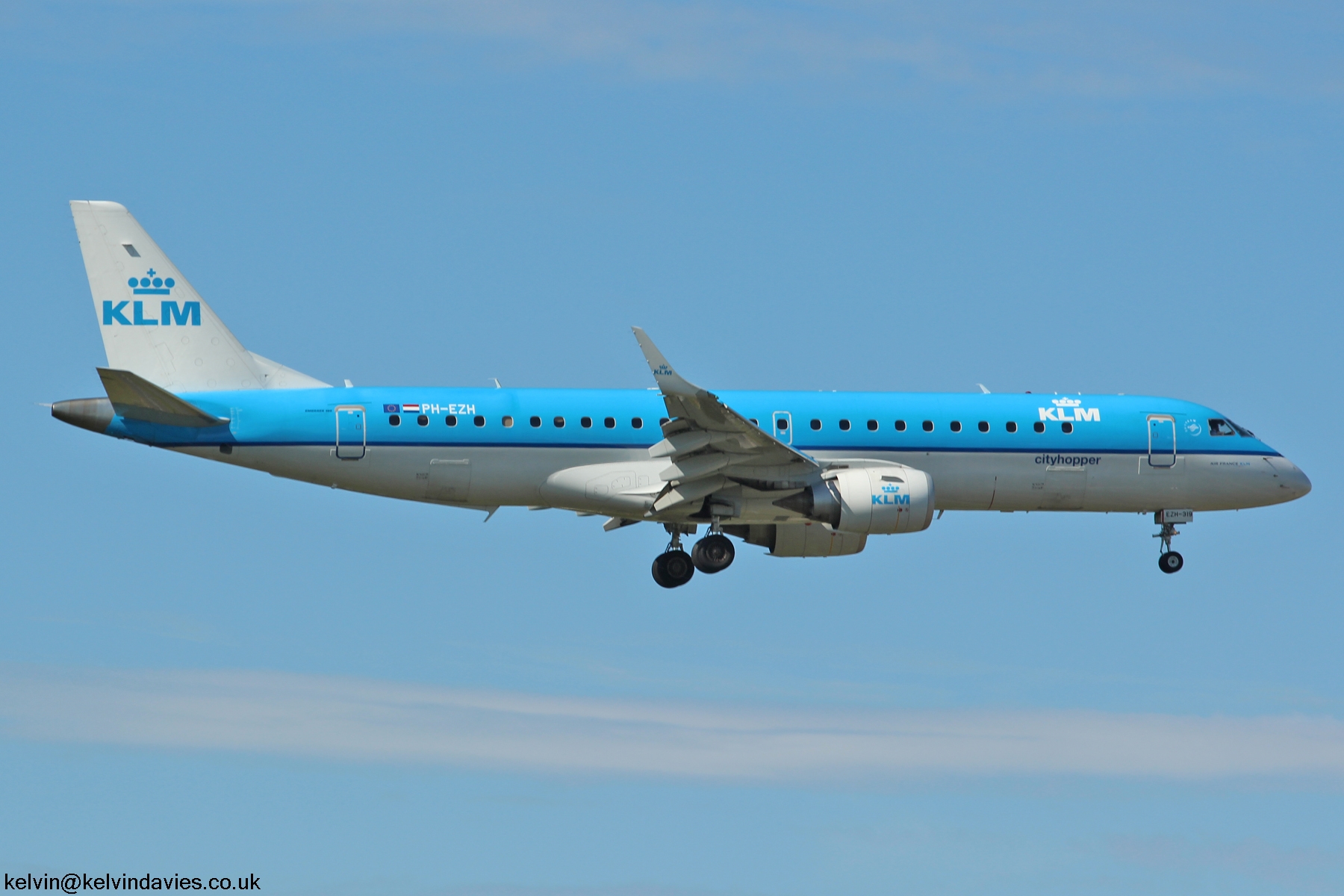 KLM Cityhopper EMB-190 PH-EZH