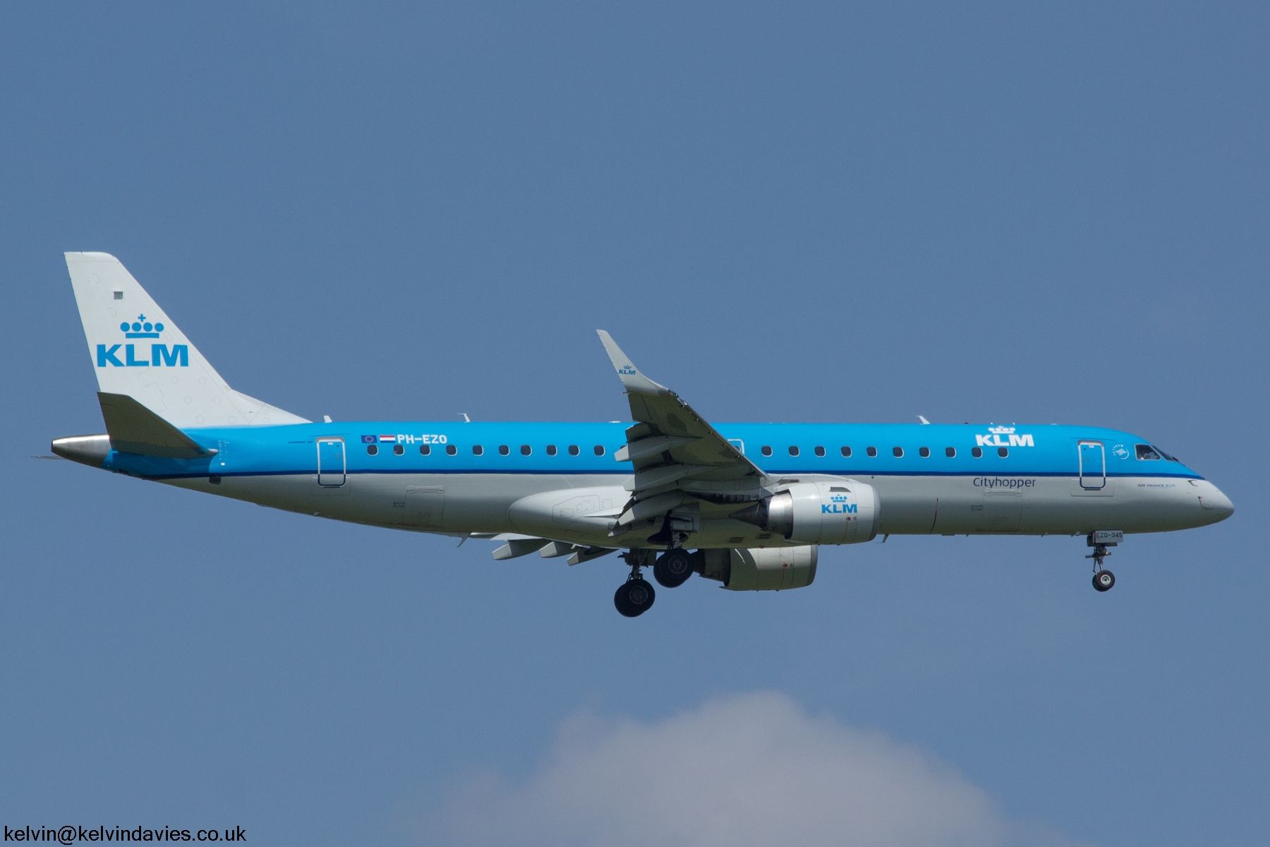 KLM Embraer 190 PH-EZO