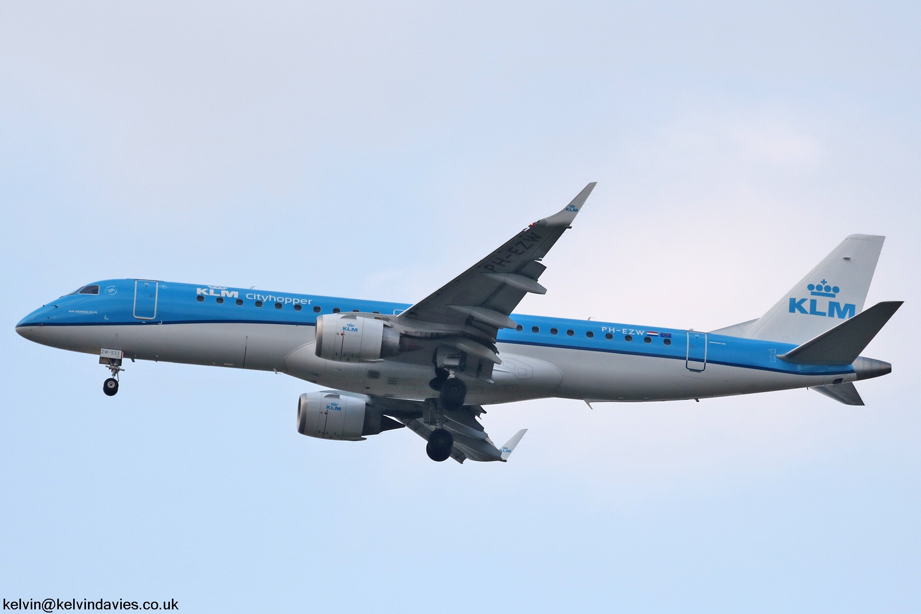 KLM cityhopper EMB190 PH-EZW