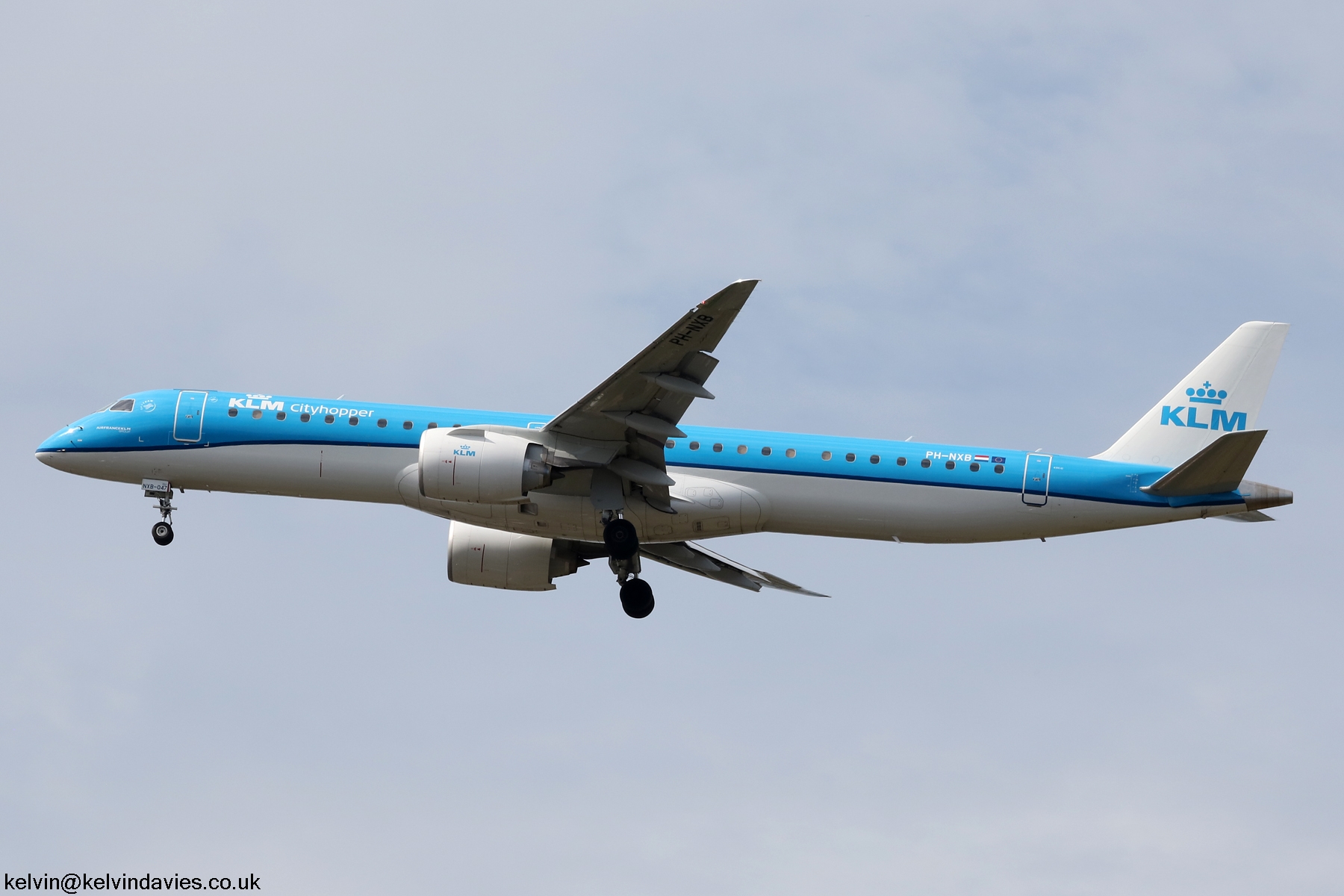 KLM Cityhopper EMB 195 PH-NXB