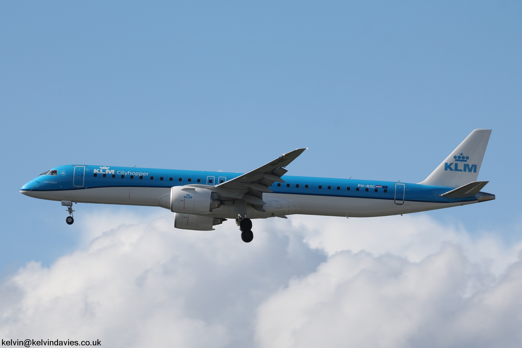 KLM Cityhopper EMB 195 PH-NXC