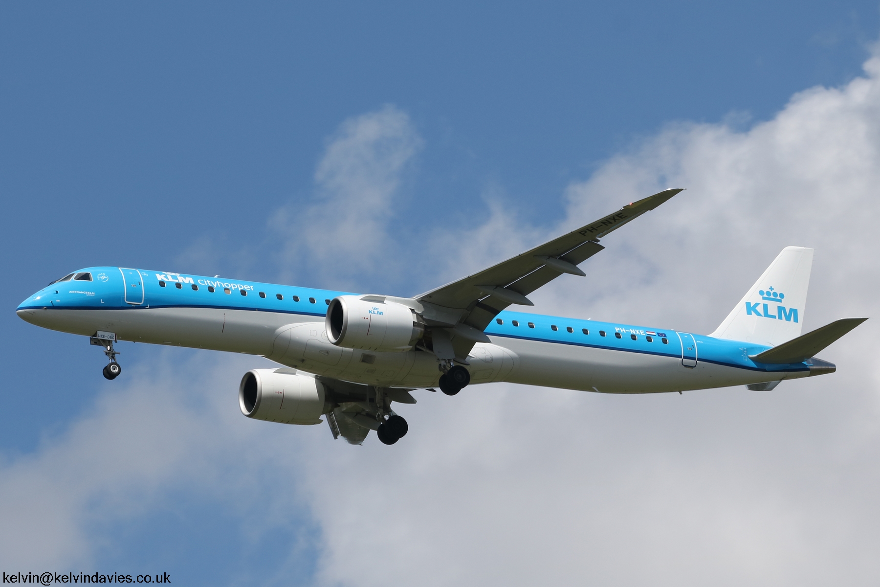 KLM Cityhopper EMB 195 PH-NXE
