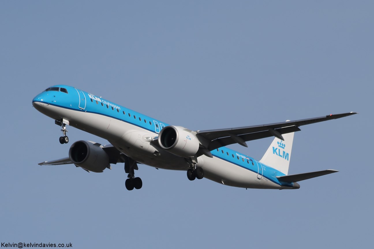 KLM cityhopper Emb195 PH-NXP