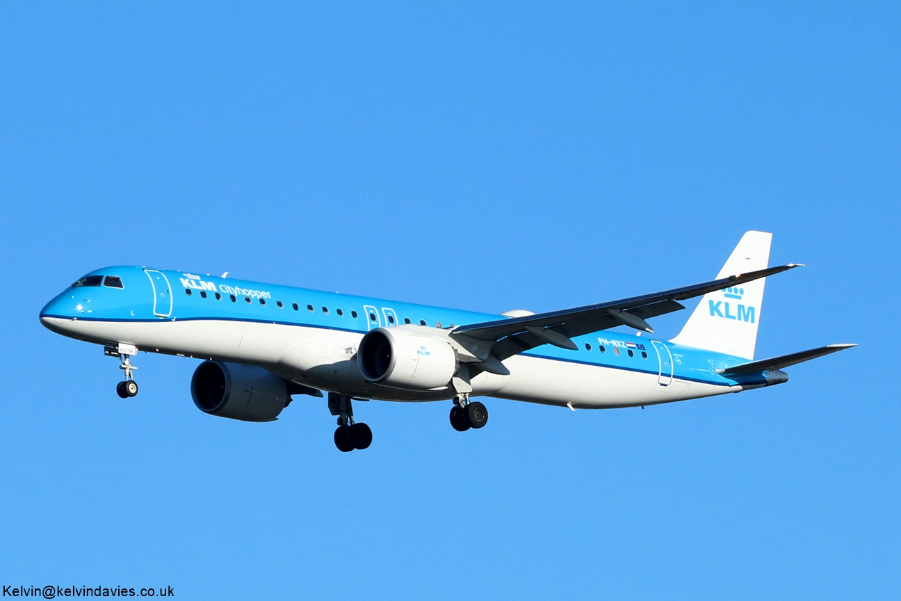 KLM cityhopper EMB195-E2 PH-NXZ