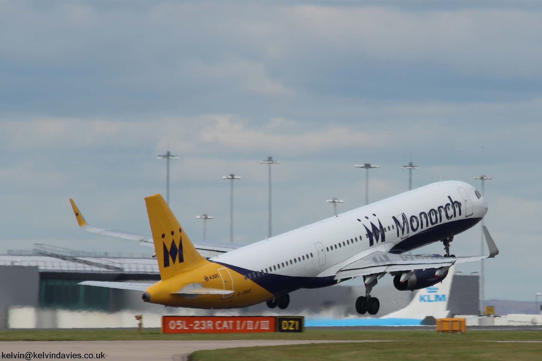 Monarch Airlines A321 G-ZBAO