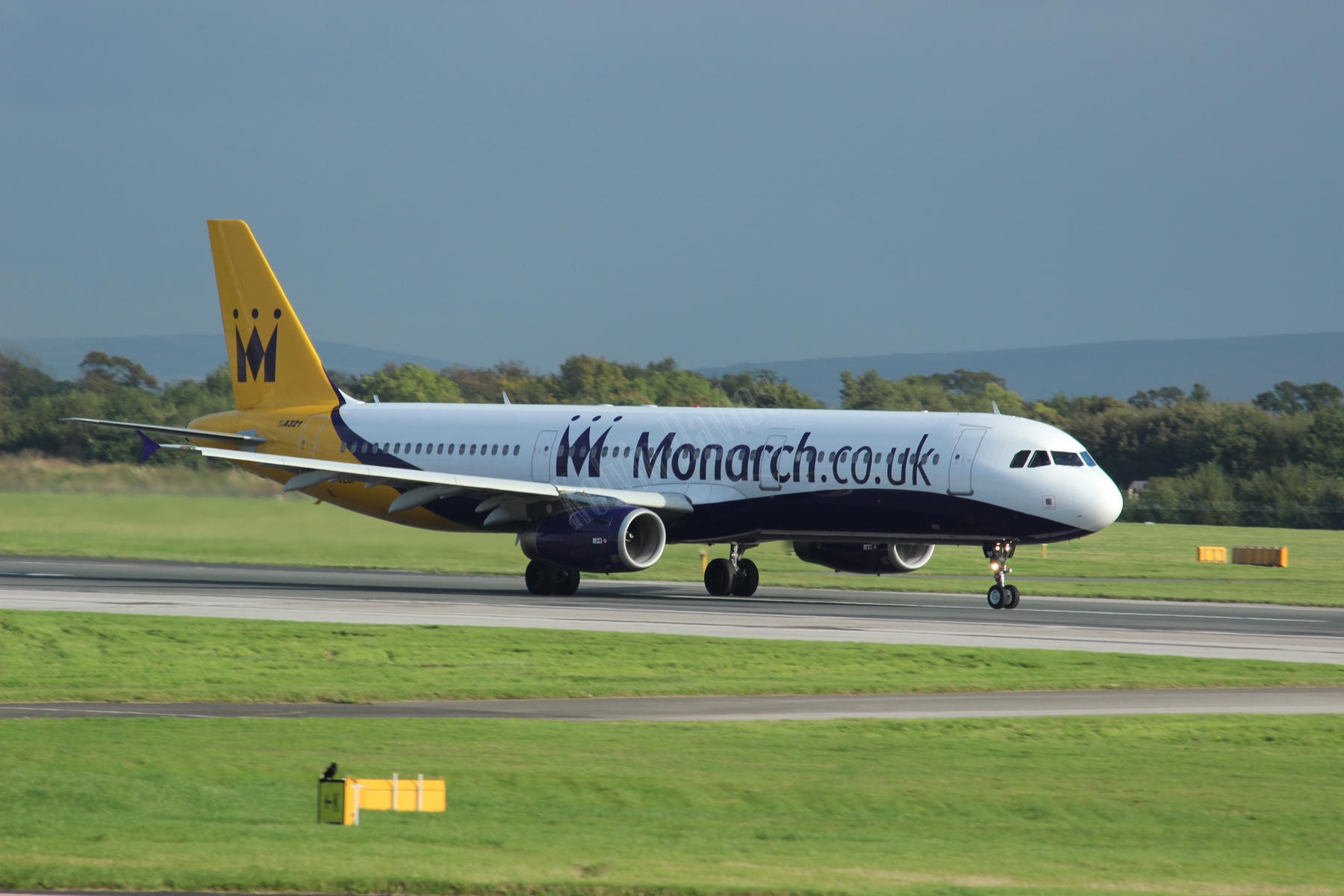 Monarch Airlines A321 G-OZBF