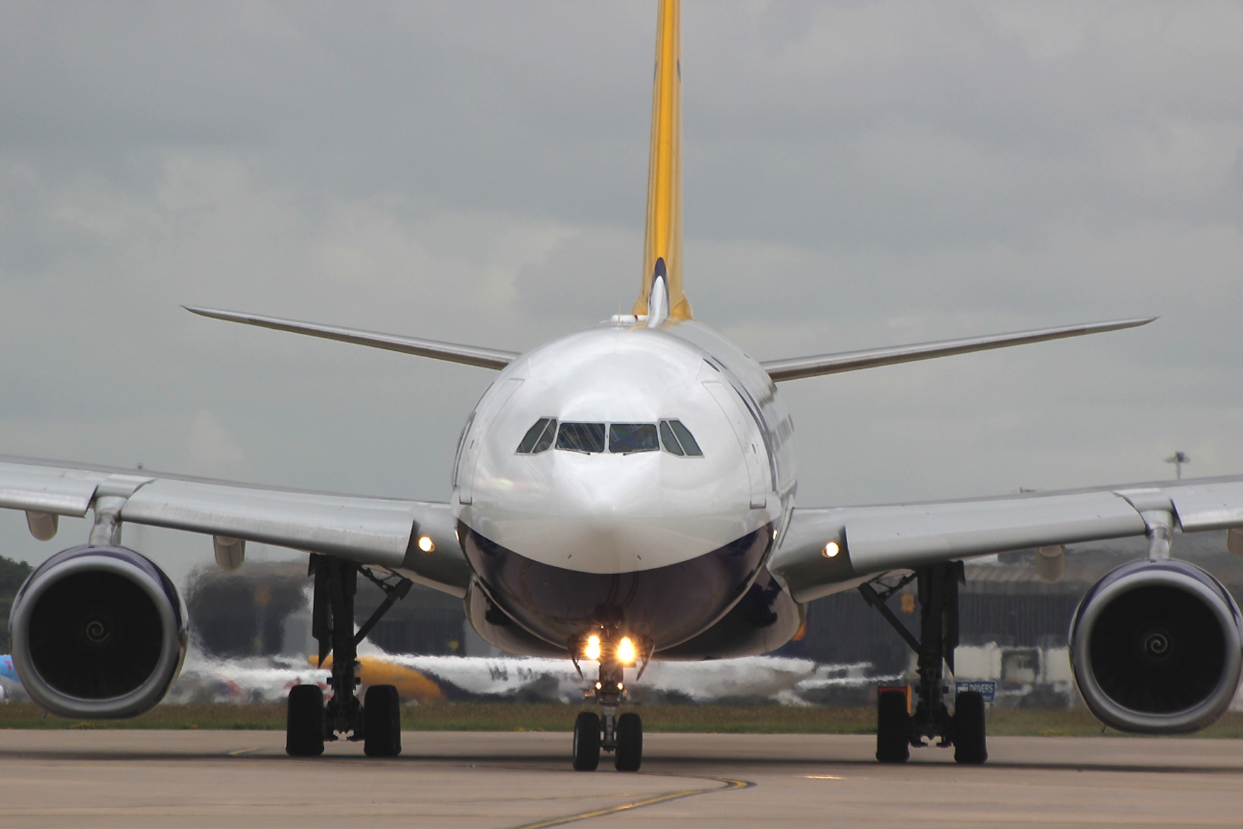 Monarch Airlines A330 G-SMAN