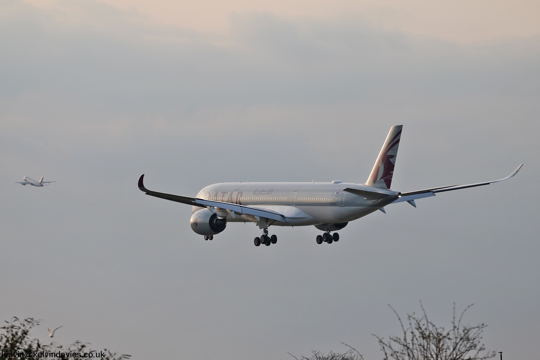 Qatar Airways A350 A7-ALY
