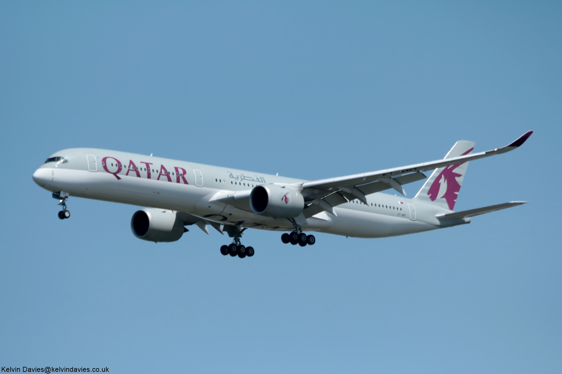 Qatar Airways A350 A7-ANT