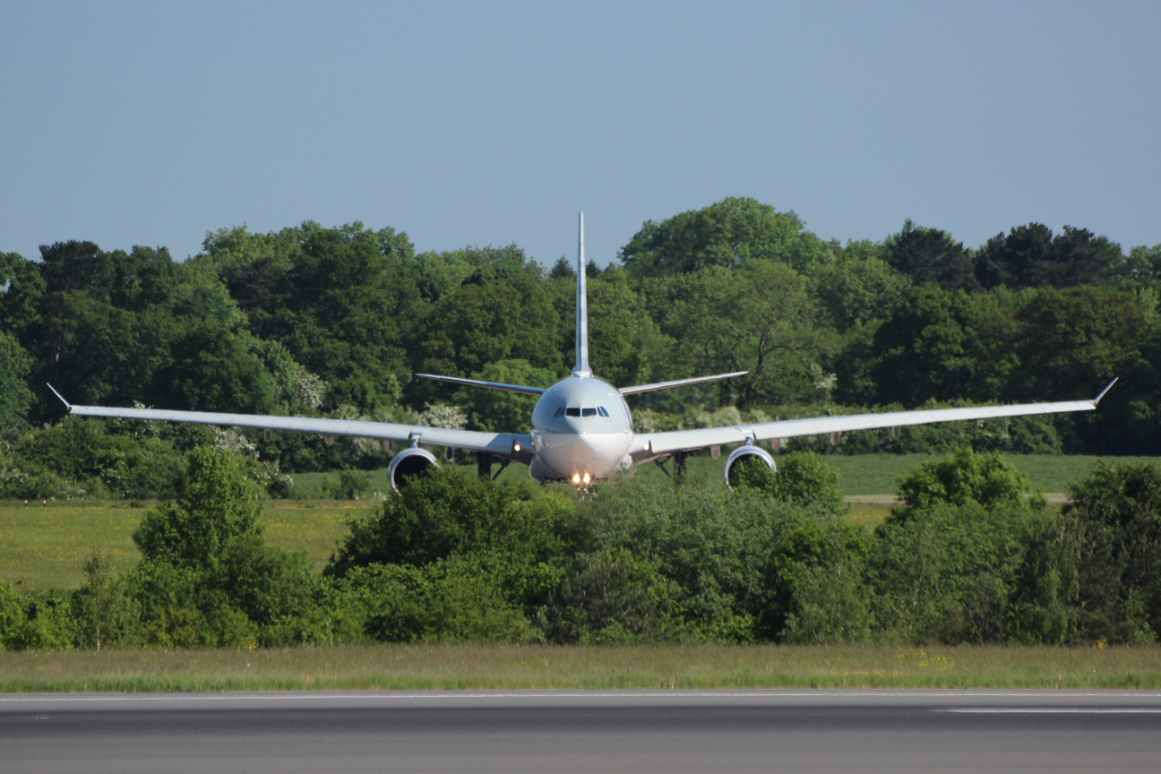 Qatar Airways A330 A7-ACB