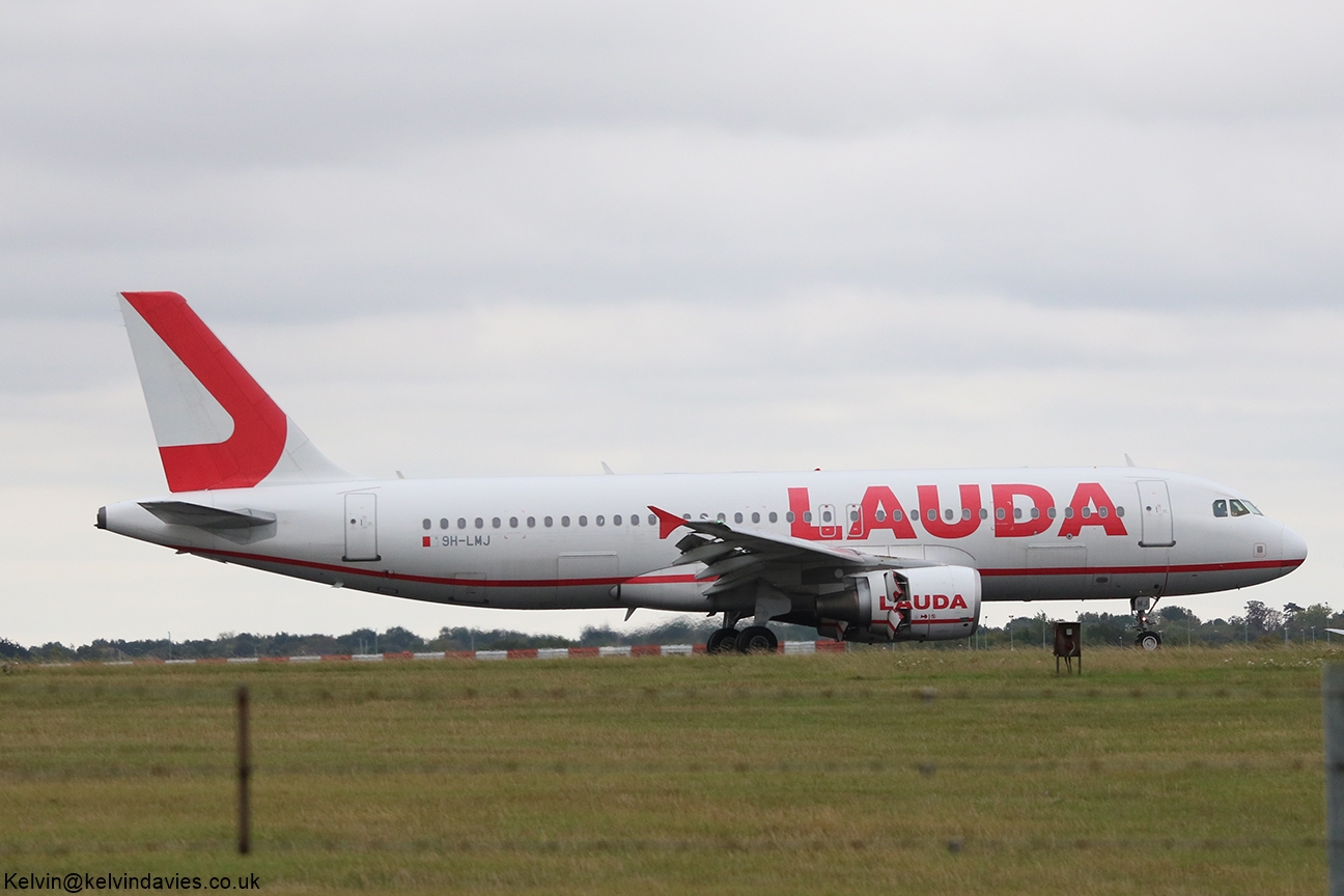 Lauda Europe A320 9H-LMJ