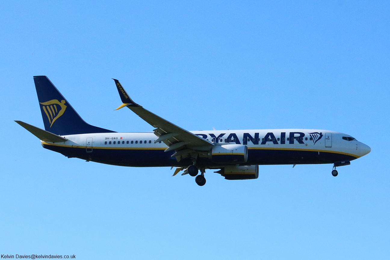 Malta Air 737NG 9H-QAG
