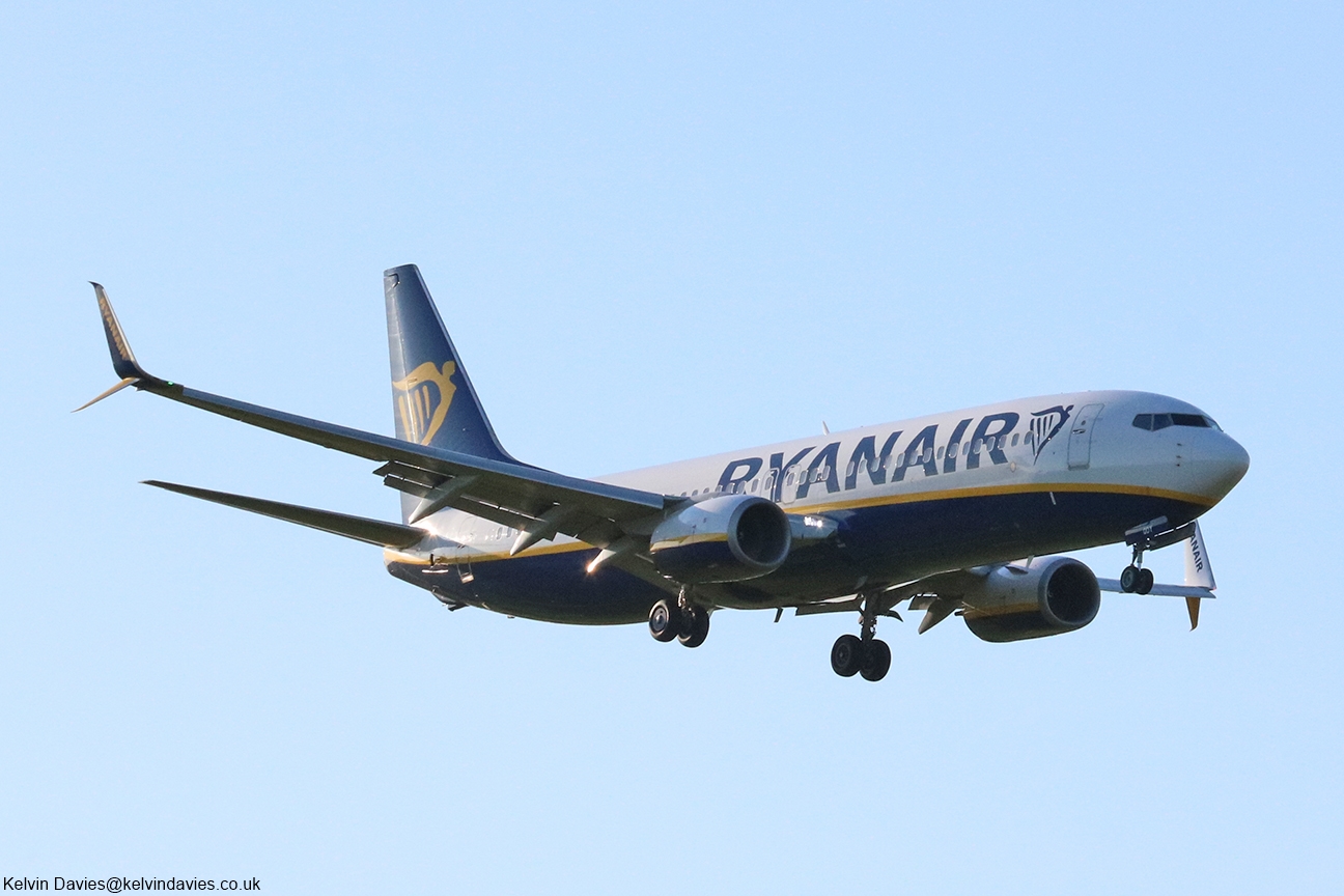 Malta Air (Ryanair) 737NG 9H-QDY