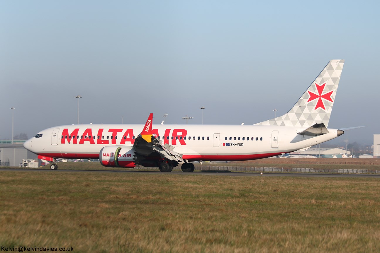 Ryan Air/Malta Air 737MAX-8 9H-VUD