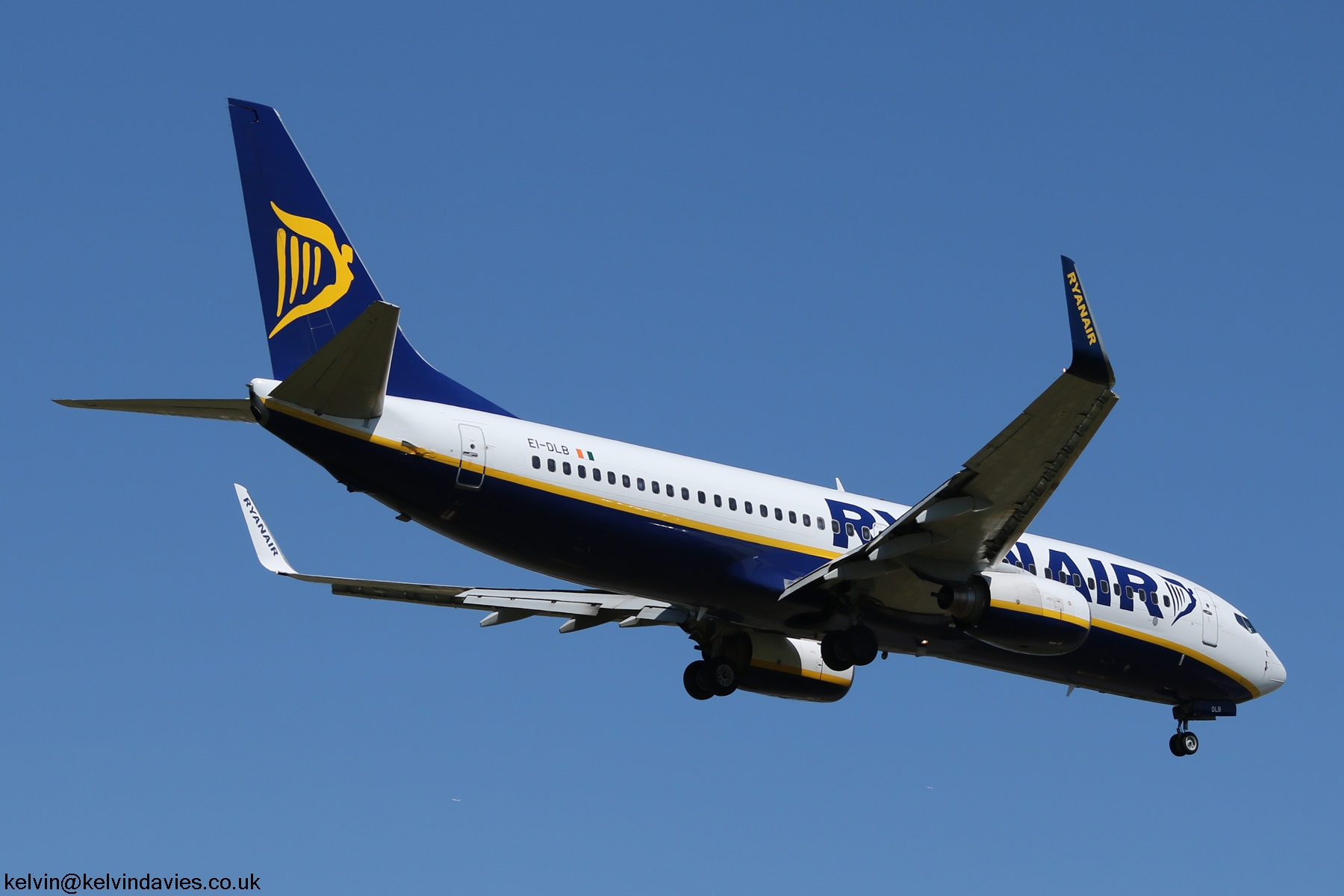 Ryanair 737 EI-DLB