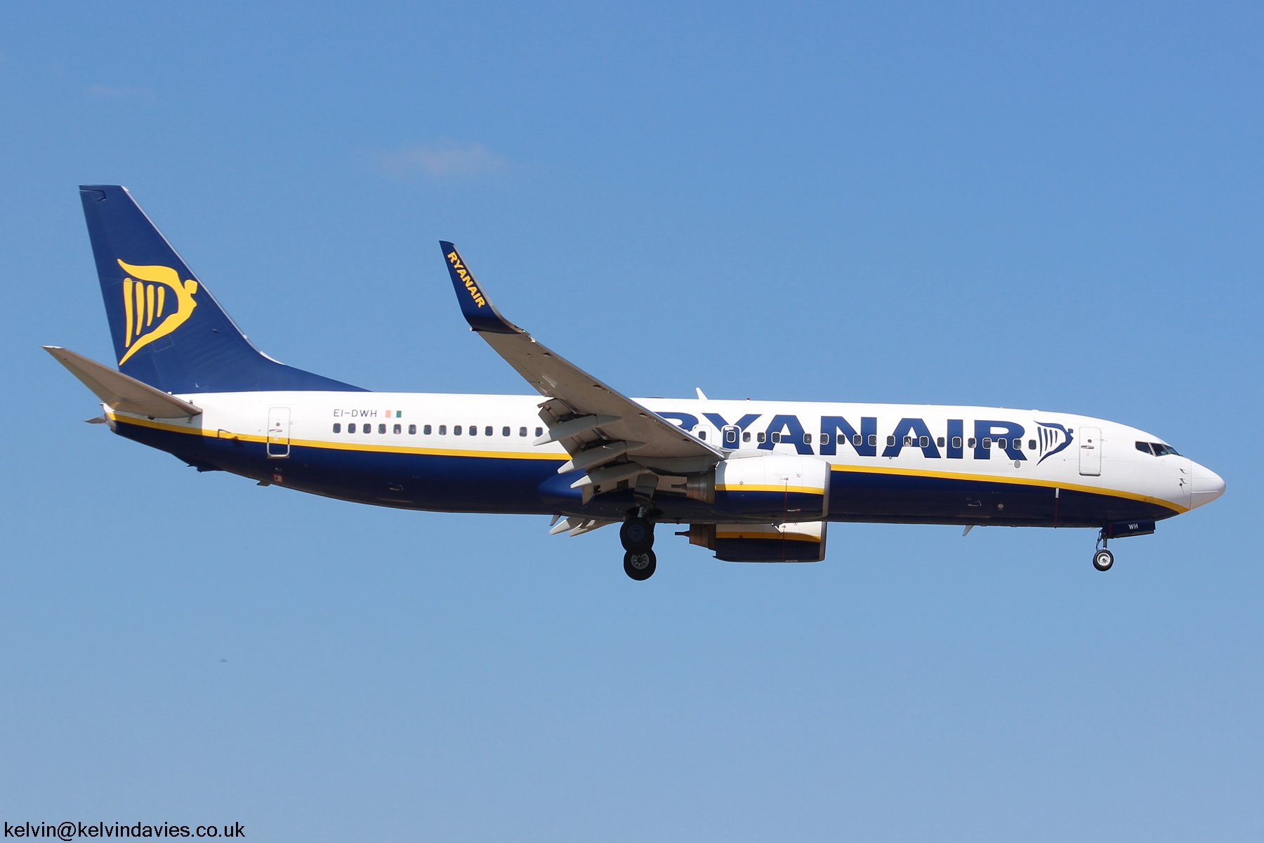 Ryanair 737NG EI-DWH