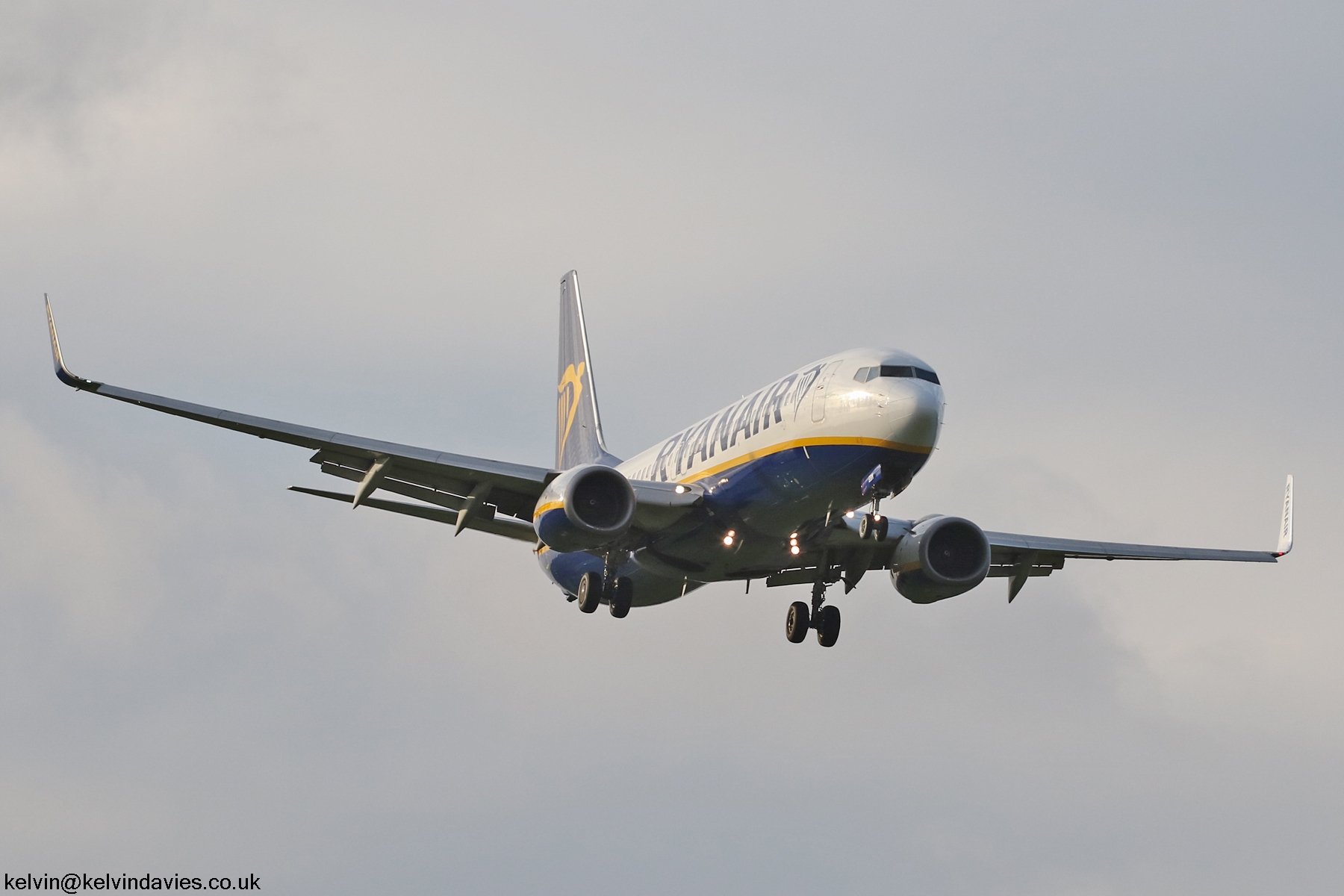 Ryanair 737NG EI-EBM