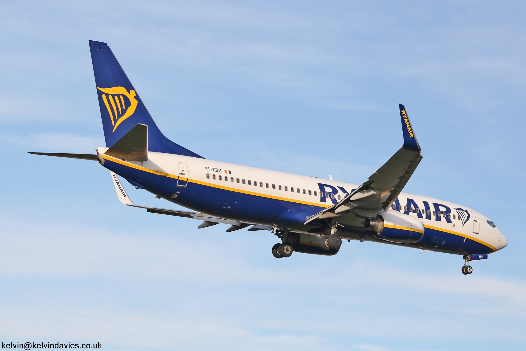 Ryanair 737NG EI-EBM