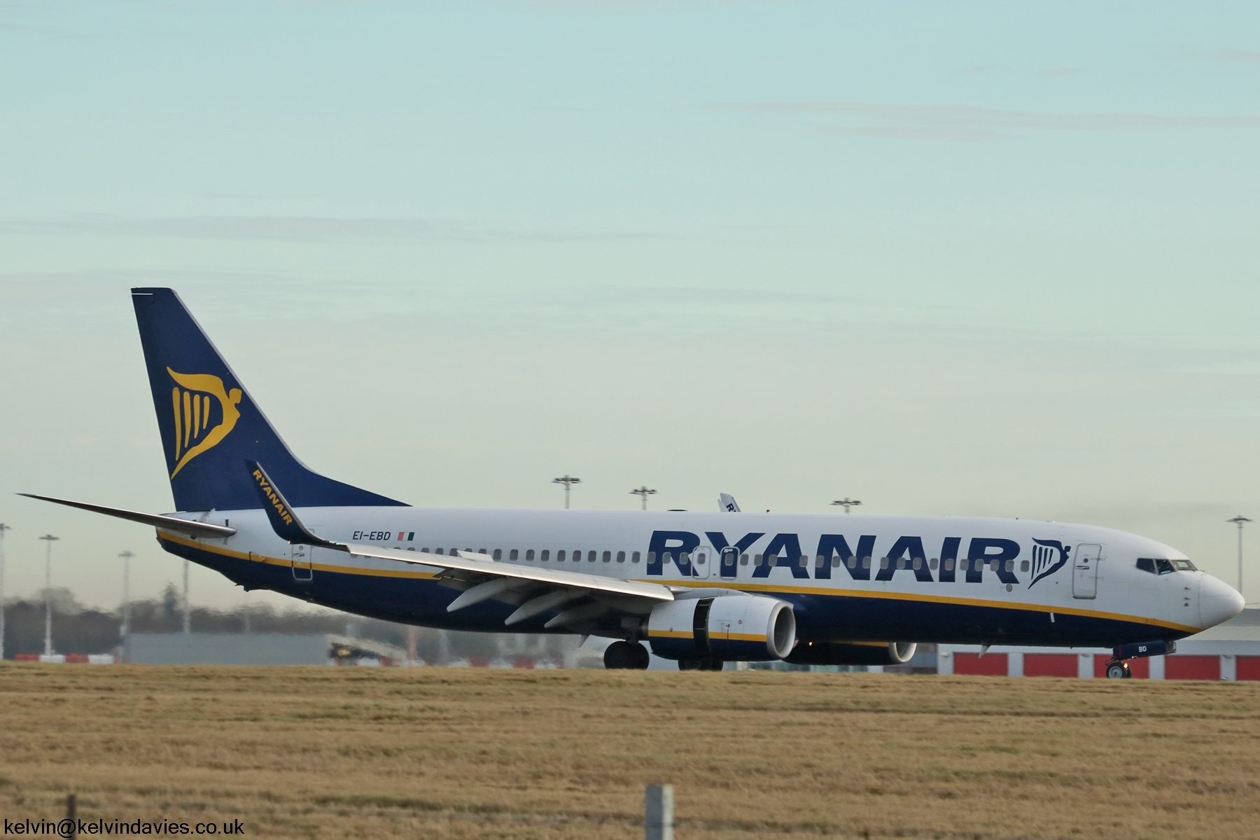 Ryanair 737NG EI-EBO