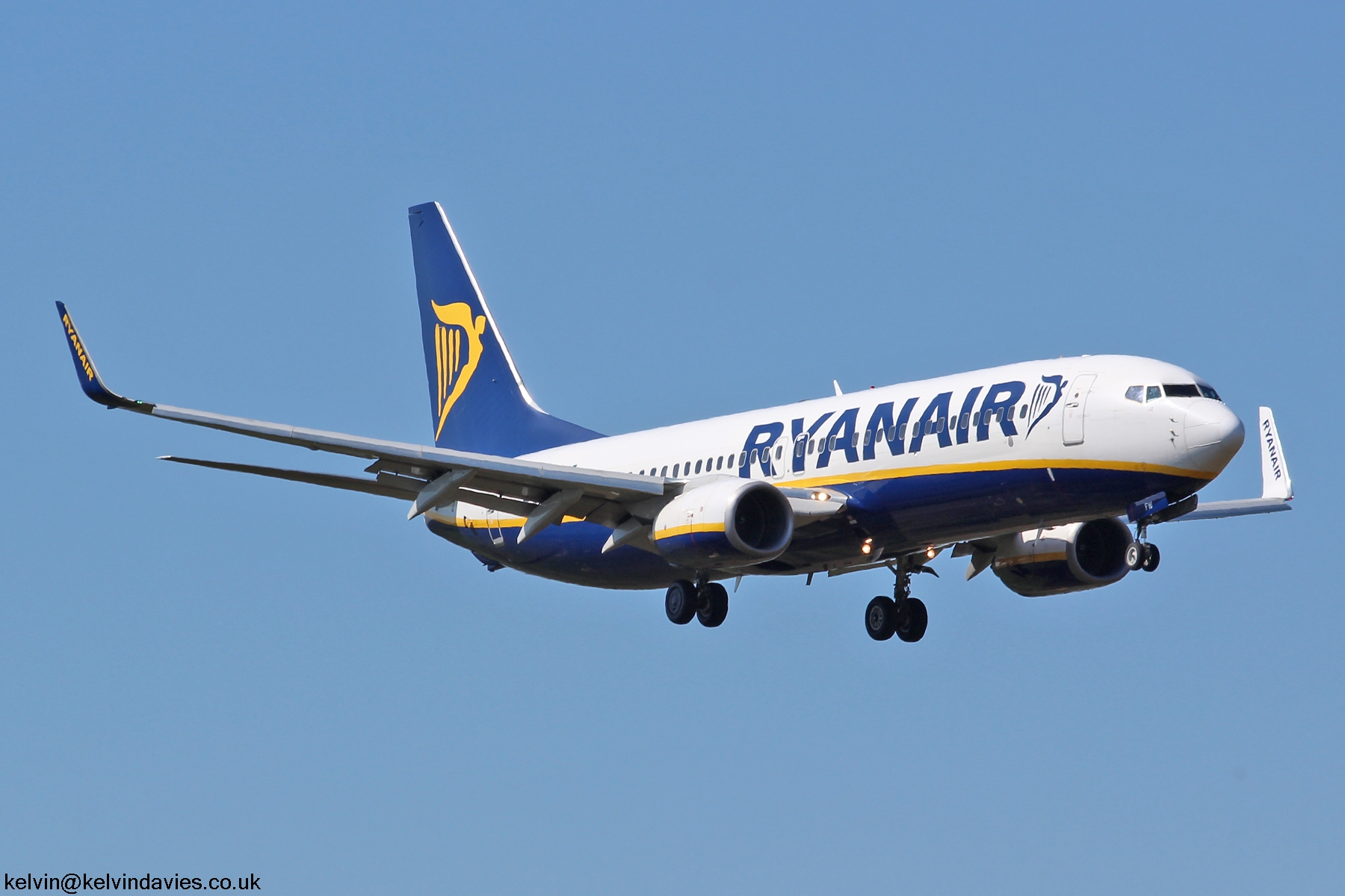 Ryanair 737NG EI-EFW
