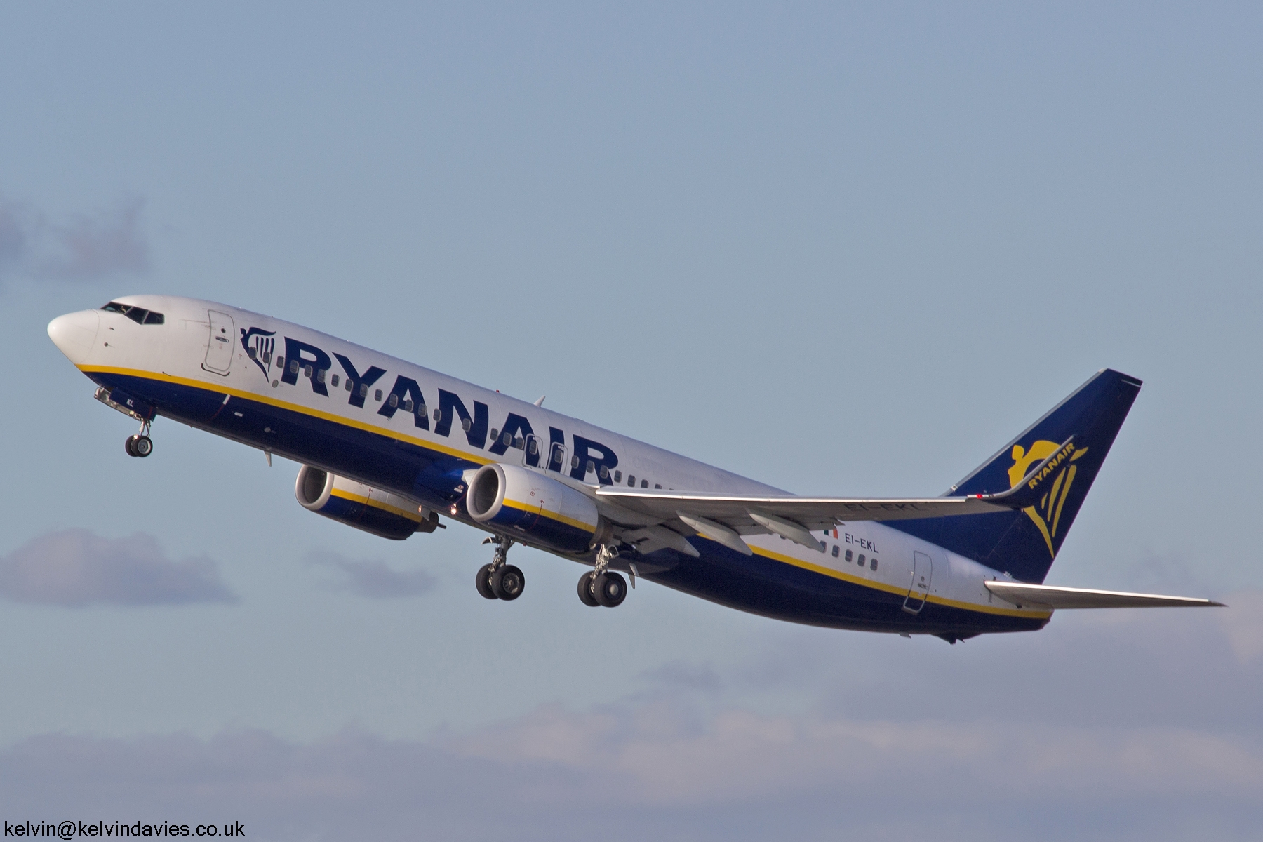 Ryanair 737NG EI-EKL